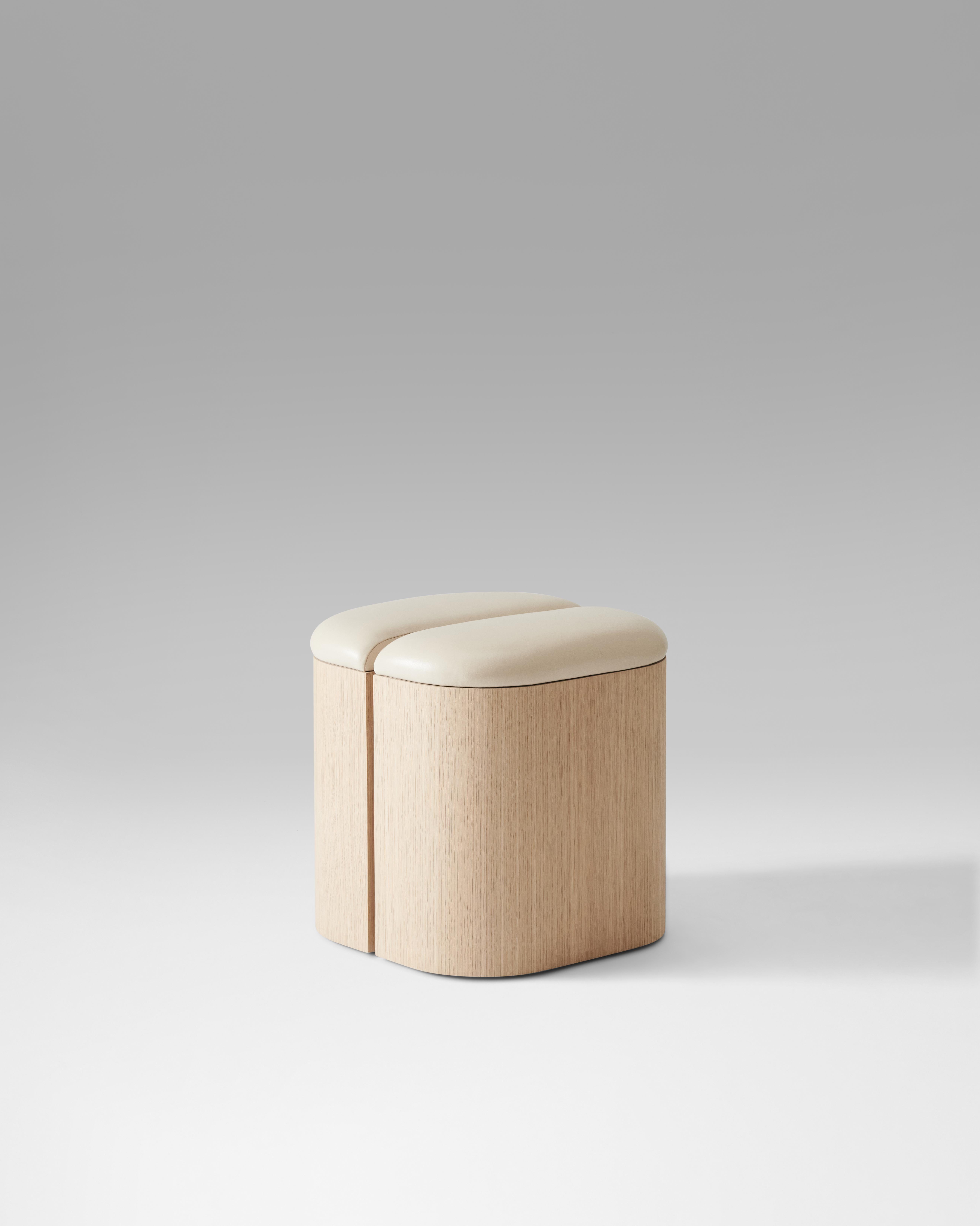 American Aire Stool in White Oak and Natural Leather by Estudio Persona For Sale