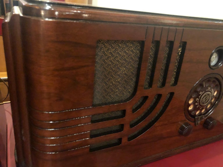 Mid-20th Century Airline 62-346 Art Deco Restored Tube Radio Bluetooth For Sale