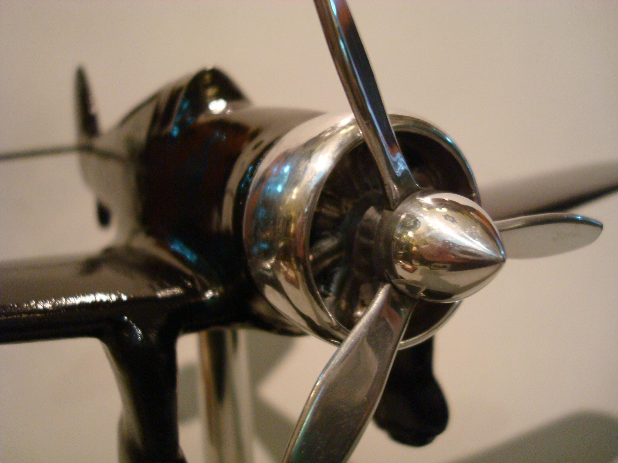 Airplane Fighter Desk Stand Model, 1930s In Good Condition In Buenos Aires, Olivos