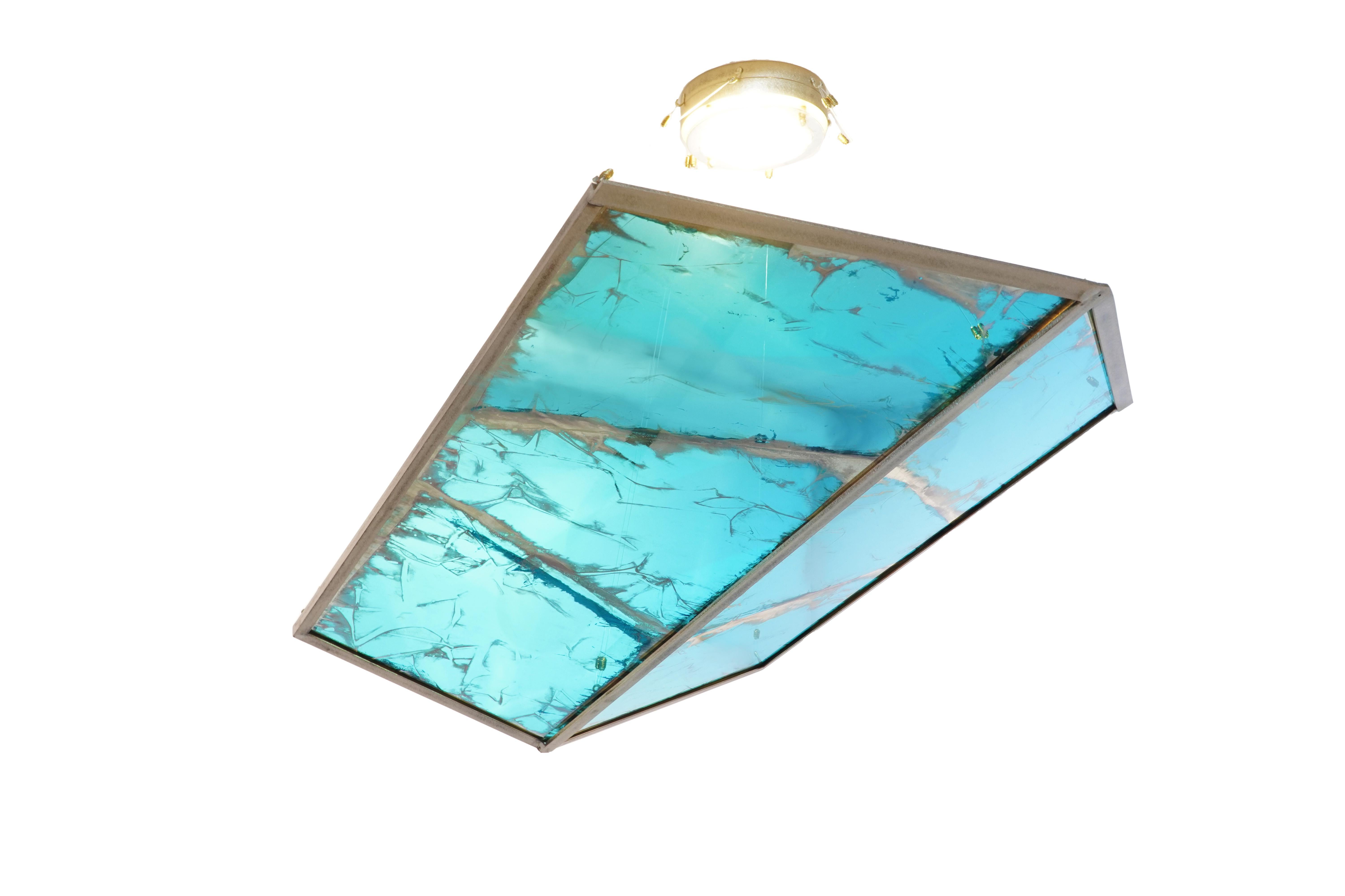 Airplane-Pendelleuchte, Aquamarin versilbertes Glas, Messingkörper (Italienisch) im Angebot