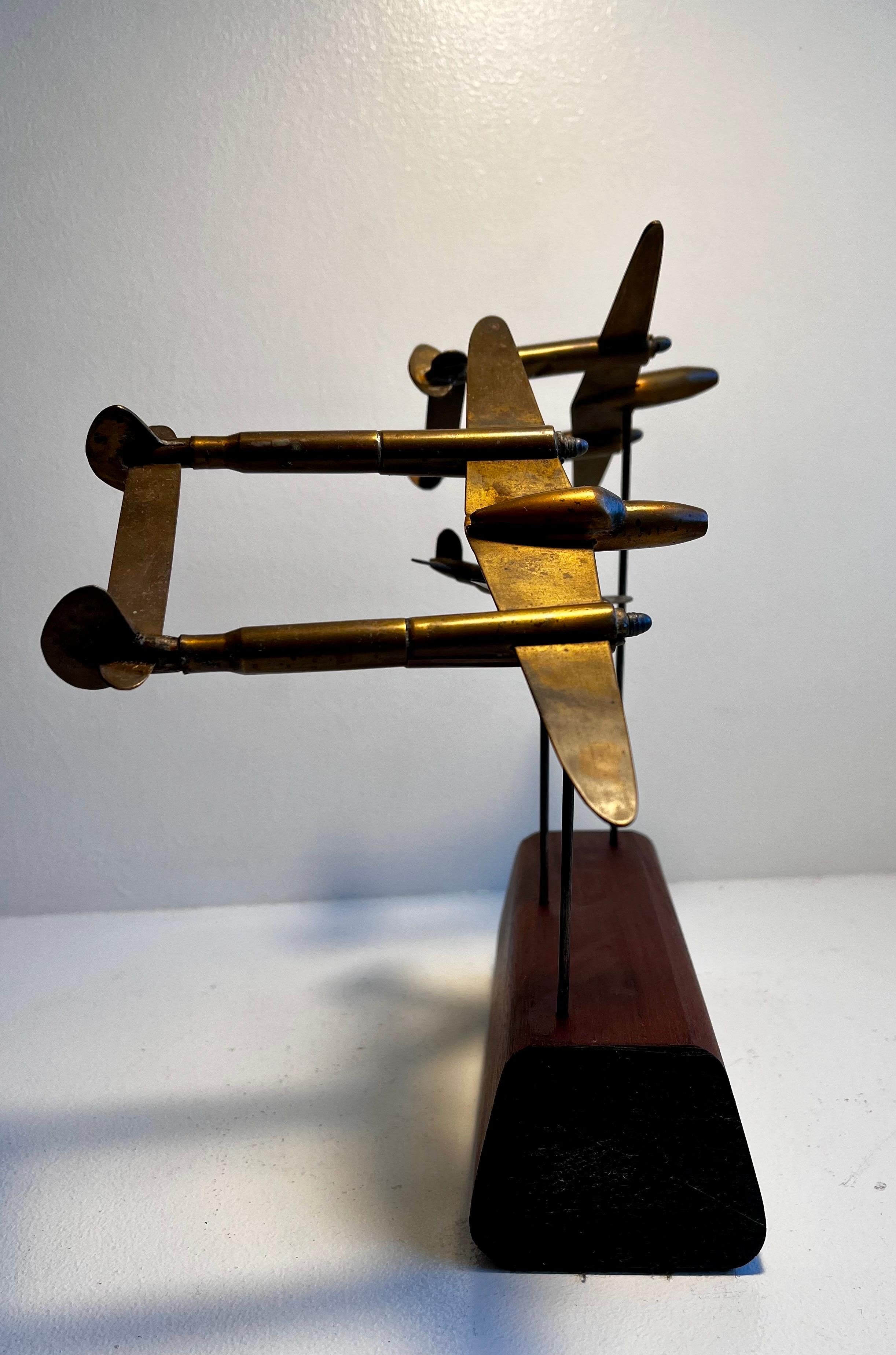 Escultura de avión sobre soporte de madera, arte popular de trinchera en venta 7