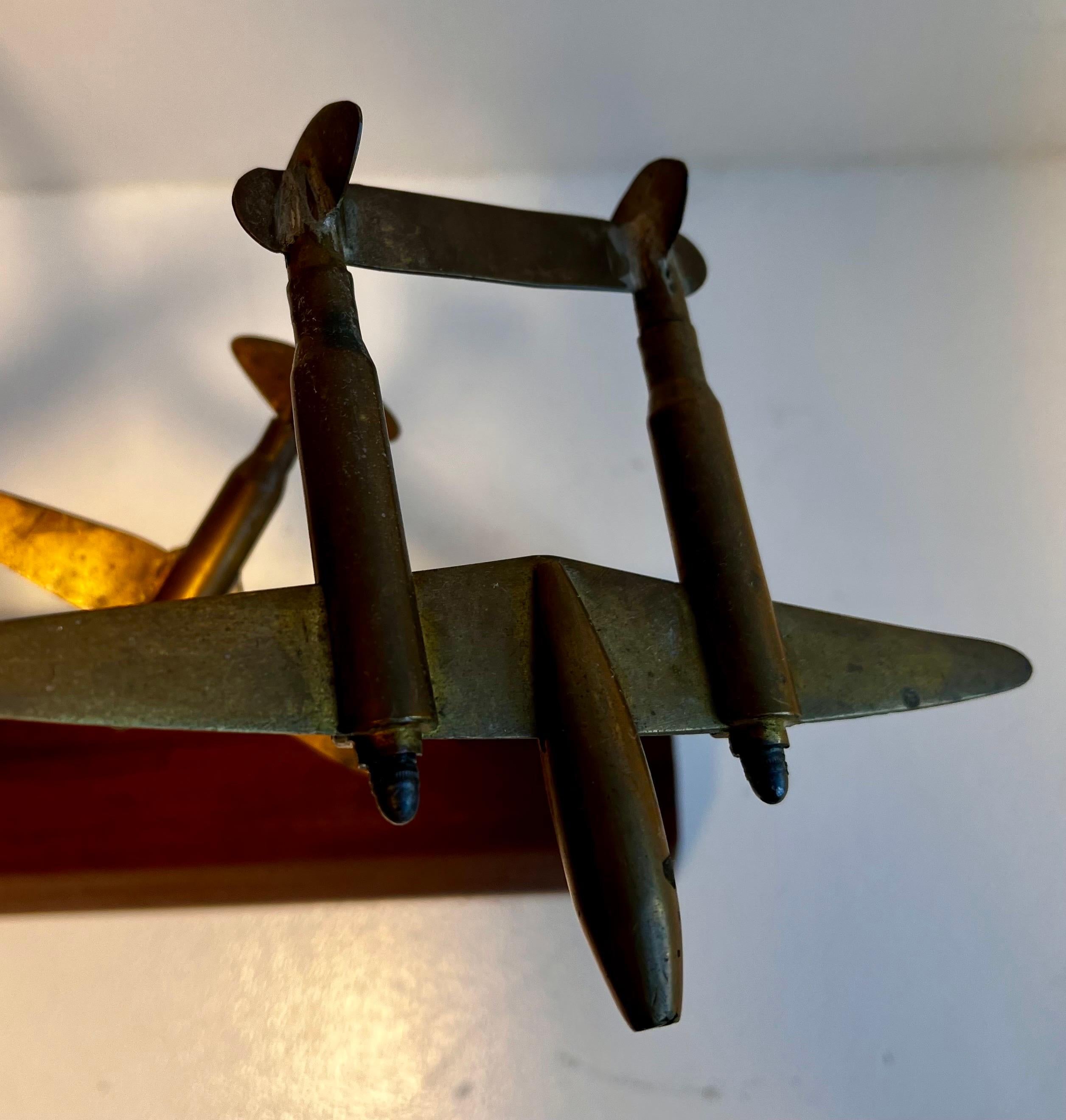 Escultura de avión sobre soporte de madera, arte popular de trinchera en venta 9