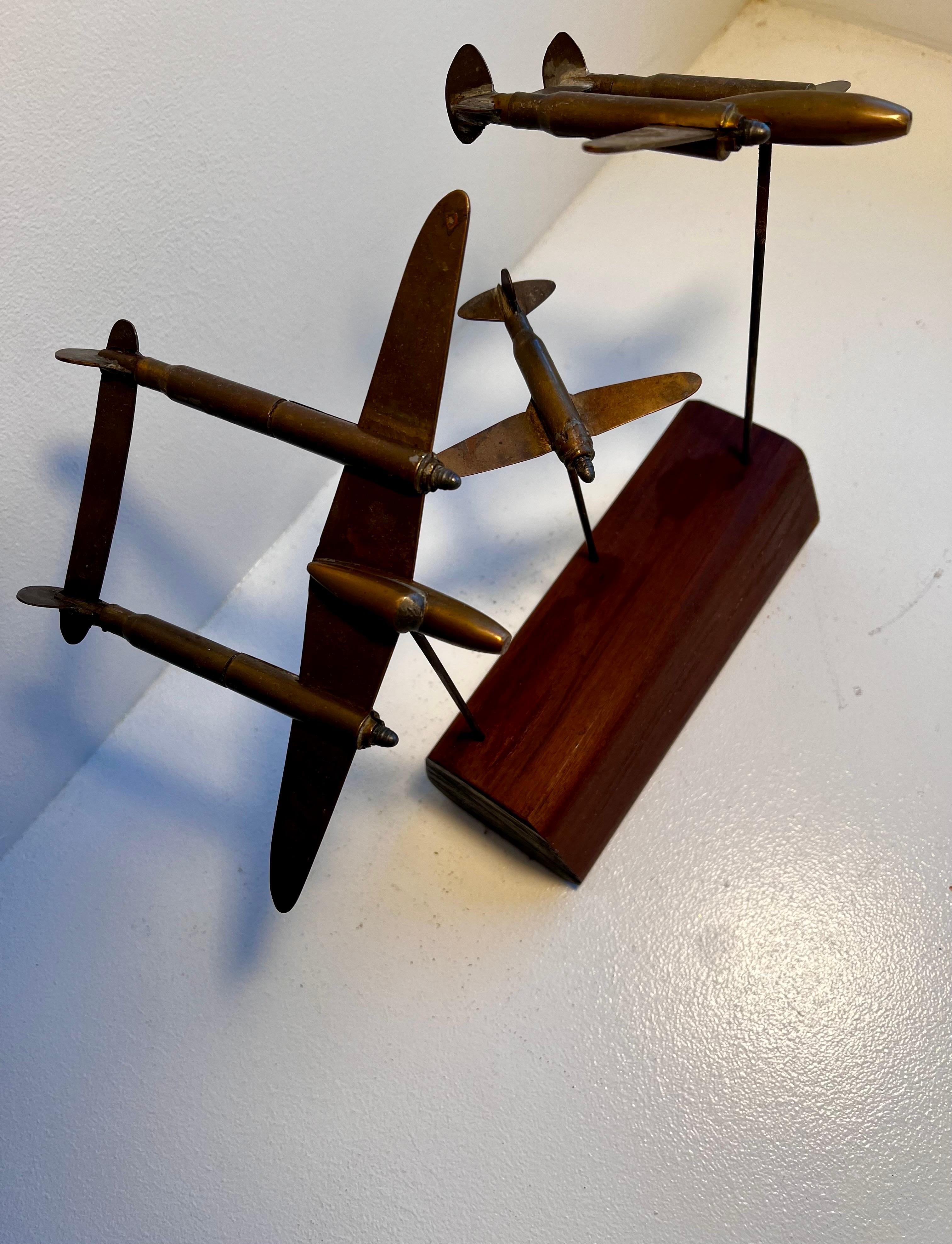 Escultura de avión sobre soporte de madera, arte popular de trinchera en venta 11