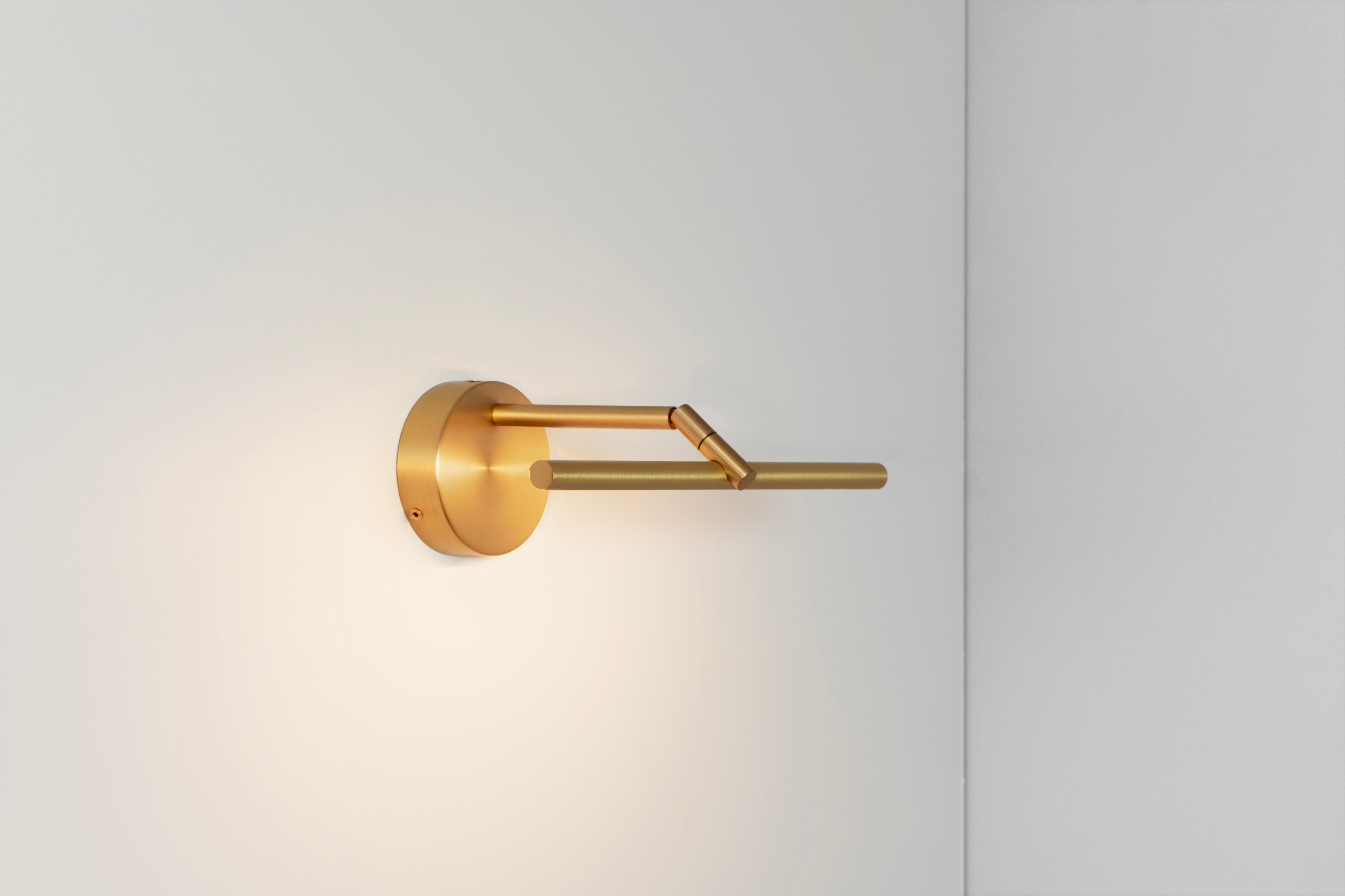 Airy R Wall Light by Emilie Cathelineau
Dimensions: D 19.4 x W 41.4 X H 9 cm
Materials: Solid brass.


Discover luminous elegance redefined with the Airy picture wall light from CVL Luminaires, a creation signed by the talented designer Emilie