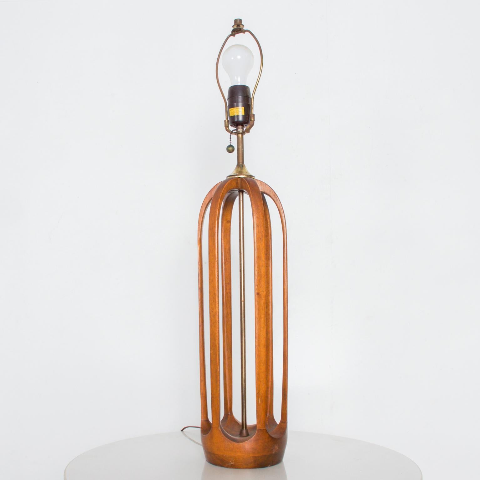 Modeline Sculptural walnut wood lamp classic Mid-Century Modern, USA, circa 1960s
Dimensions: 26 1/4