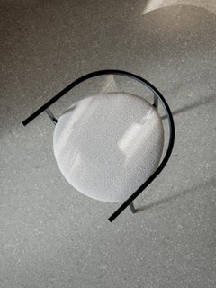 AITAI - Tavolo da pranzo di Kengo Kuma con piano in pietra calcarea e struttura in metallo - 160