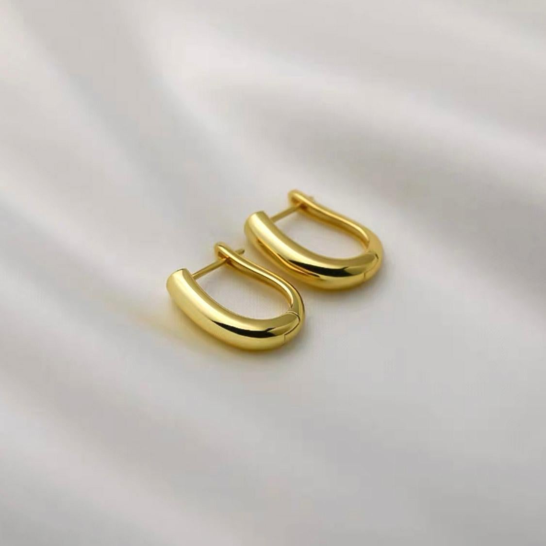 AITCHES -  Jullie Arc Ohrringe aus 18K vergoldetem Sterling Silber im Angebot 2