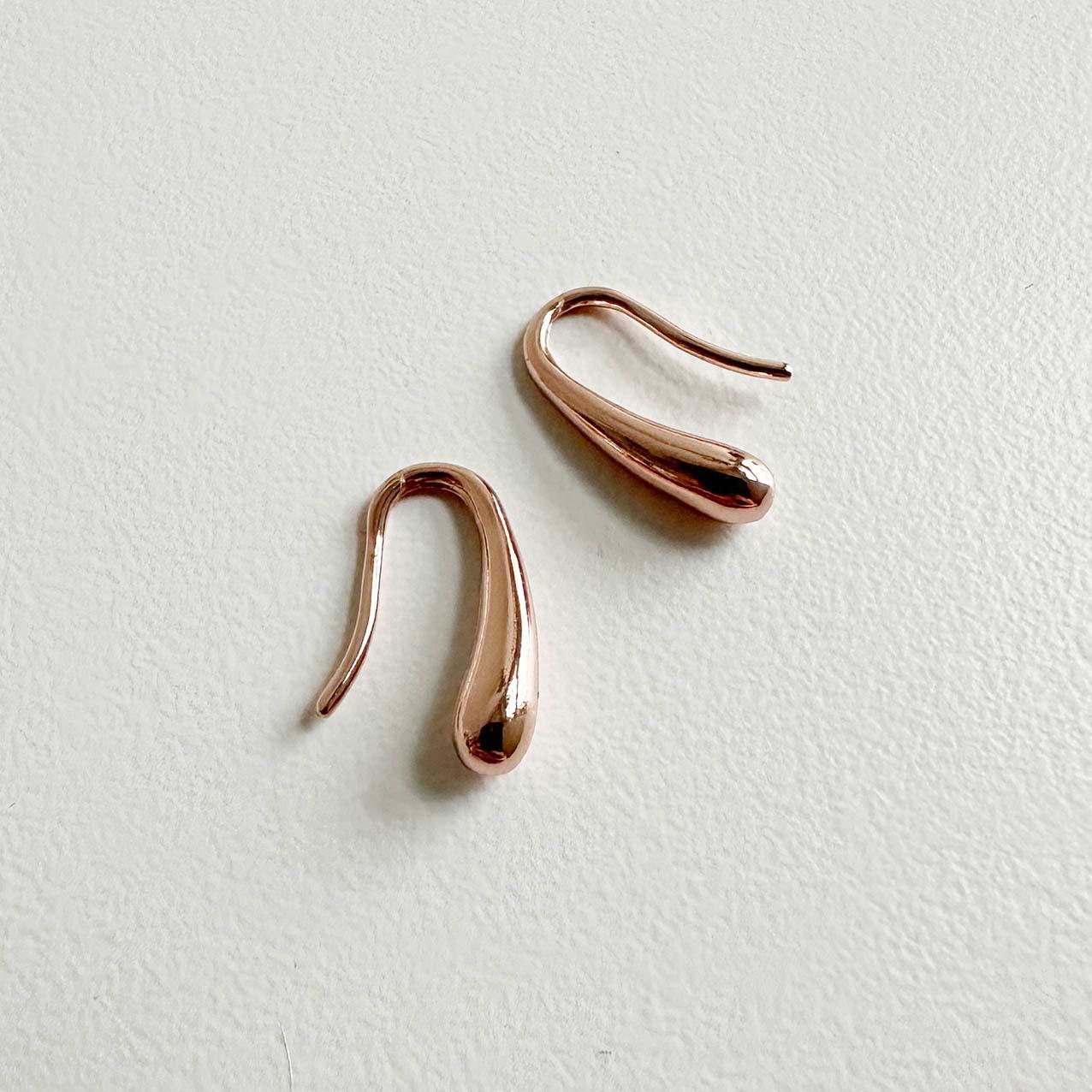 Donna AITCHES - Jullie Drop Earrings in Rose Gold Plated Sterling Silver in vendita