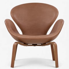 AJ 4325 - 'Swan' chair with wooden legs by Arne Jacobsen