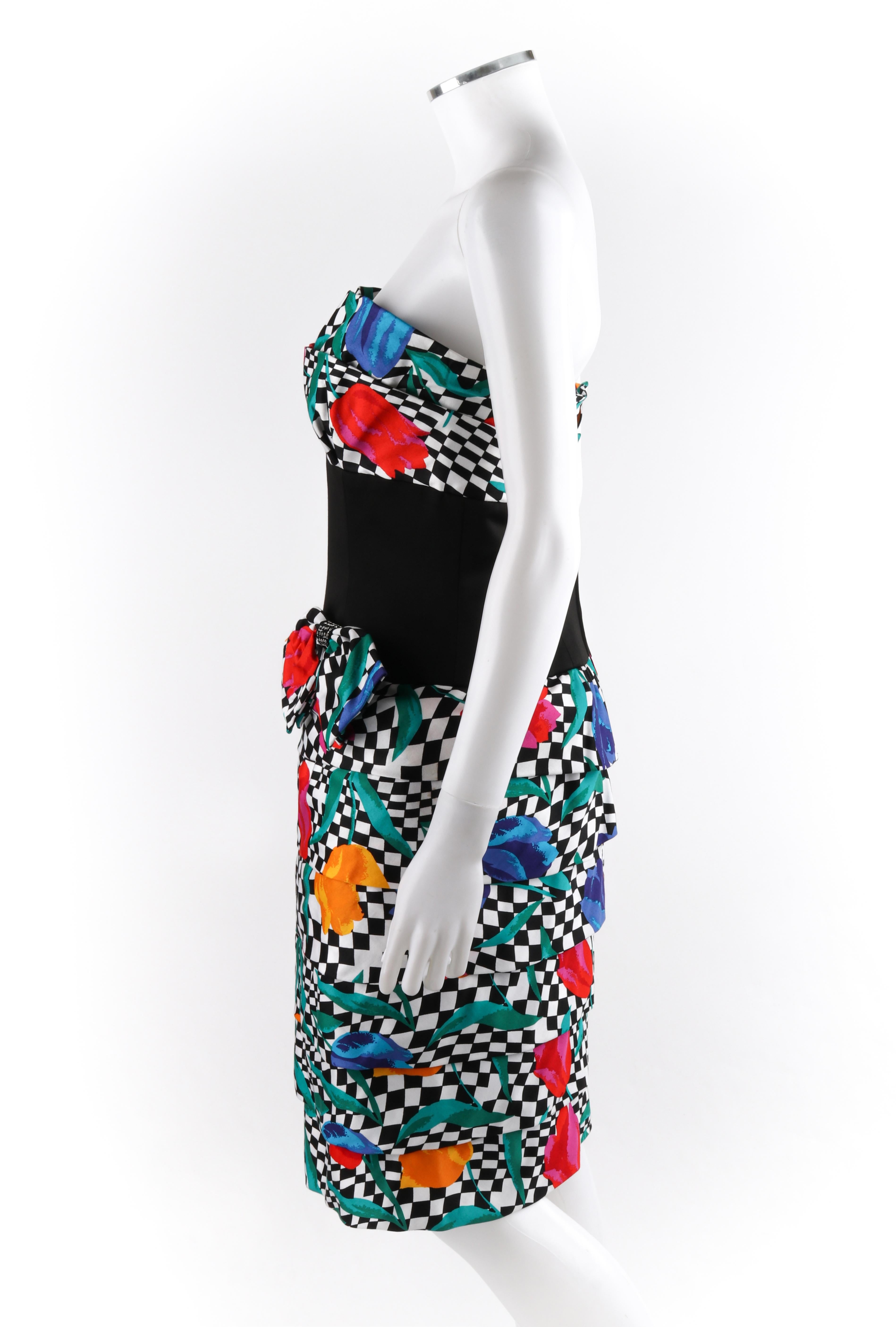 AJ BARI c.1980’s Tiered Op Art Pop of Tulip Floral Check Party Dress In Good Condition In Thiensville, WI