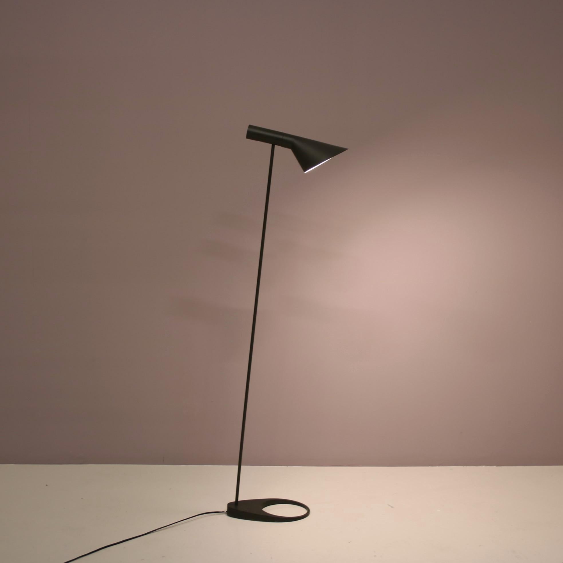AJ Floor Lamp by Arne Jacobsen for Louis Poulsen, Denmark 1960 5