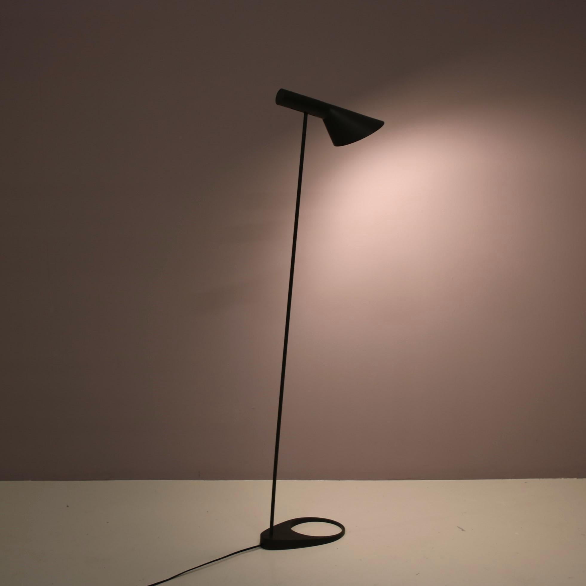 AJ Floor Lamp by Arne Jacobsen for Louis Poulsen, Denmark 1960 3