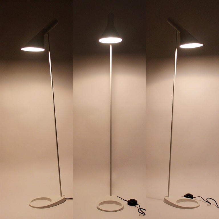 AJ Floor White Floor Lamp by Arne Jacobsen in 1957 for ...