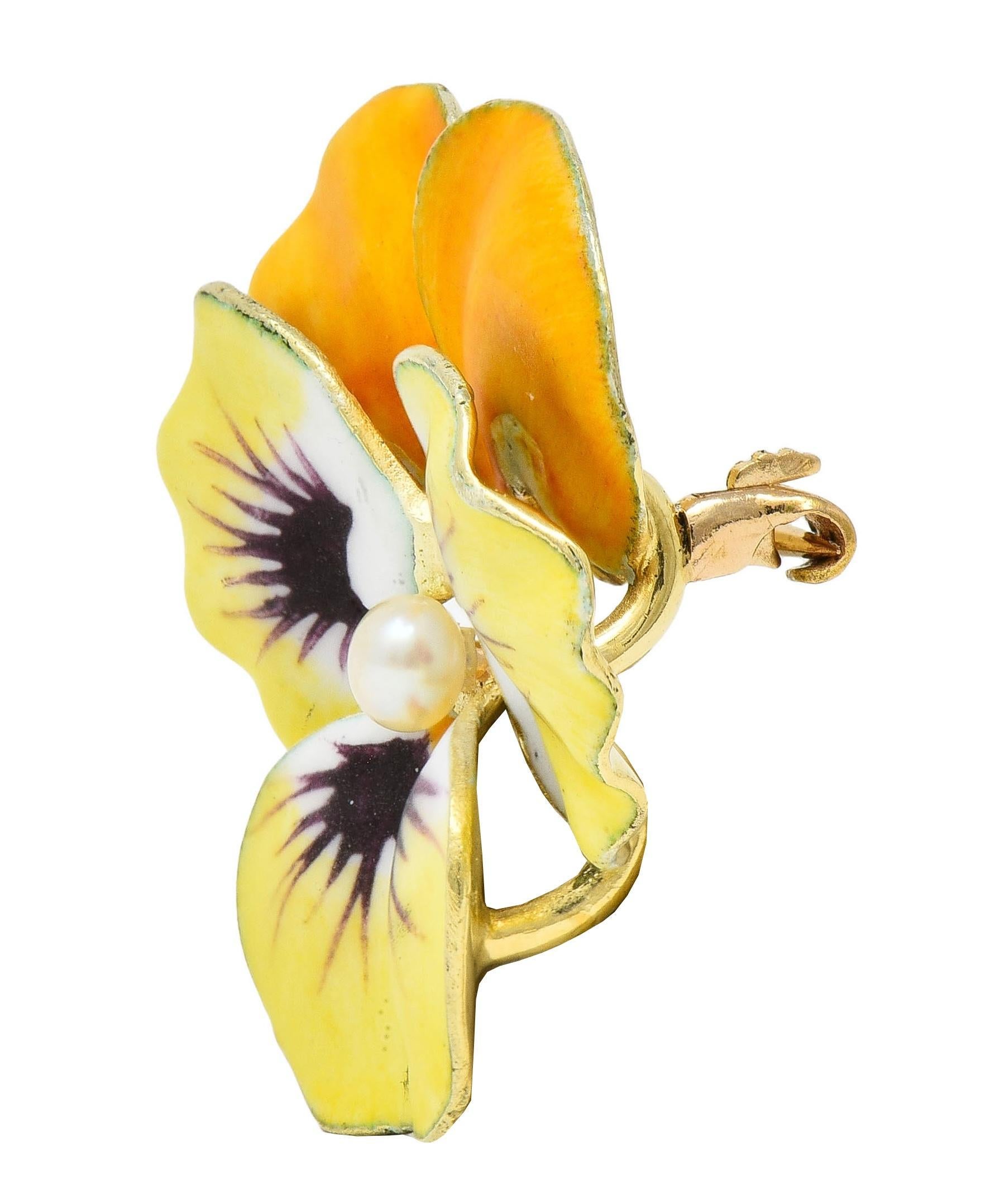 Designed as a dimensional pansy flower painted with enamel
Opaque white, yellow, and maroon with minimal loss
Centering a 3.5 mm round pearl
White with subtle iridescence
Completed by hinged pinstem with locking closure
Stamped for 14 karat
