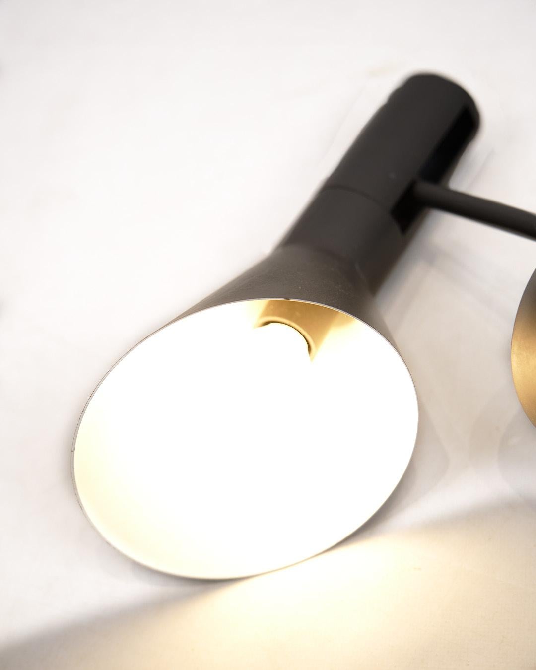 Lámparas de pared AJ en gris claro de Arne Jacobsen para Louis Poulsen en Bueno estado para la venta en Lejre, DK