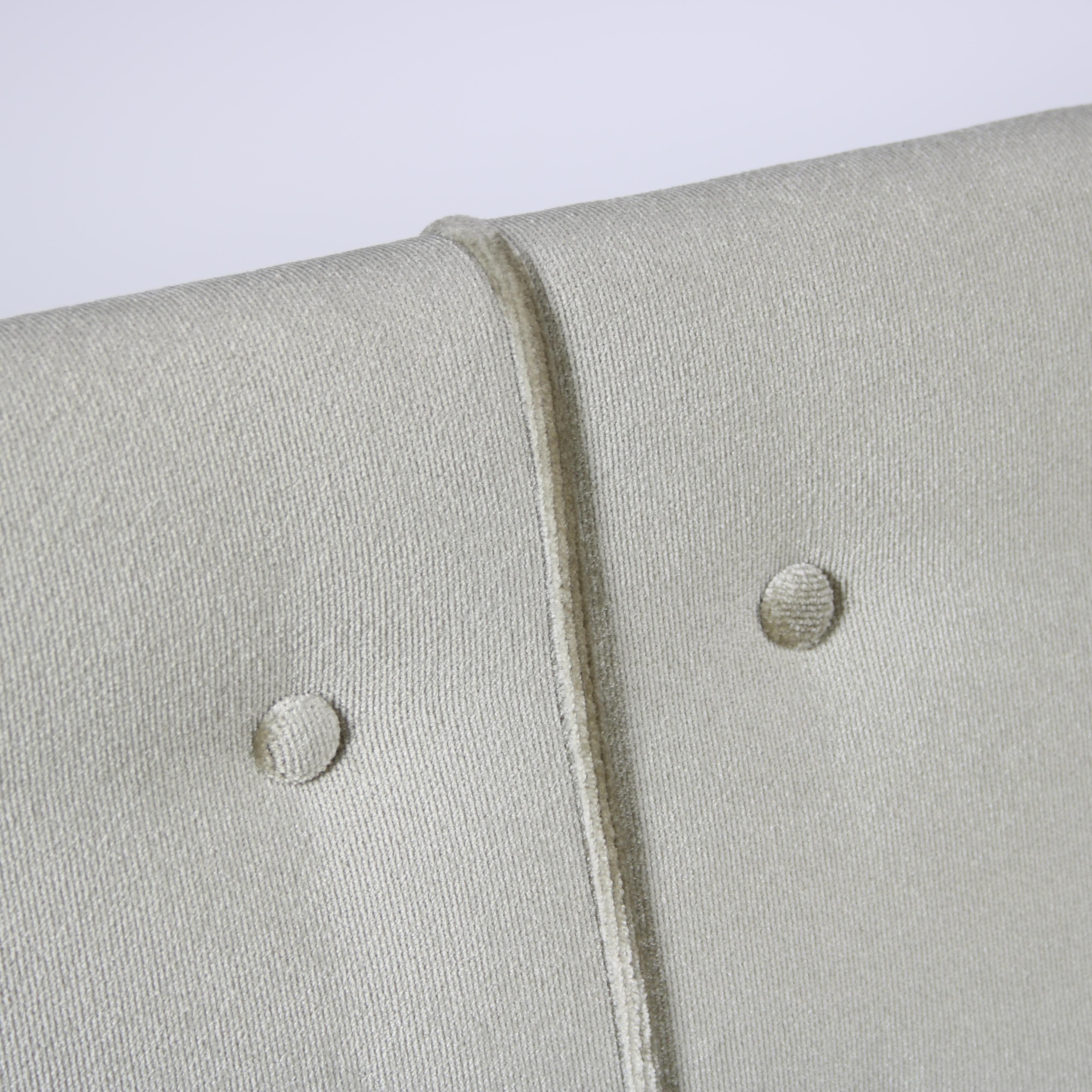 “AJ5” Sofa by Arne Jacobsen and Flemming Lassen for &Tradition, Denmark 2020 For Sale 6