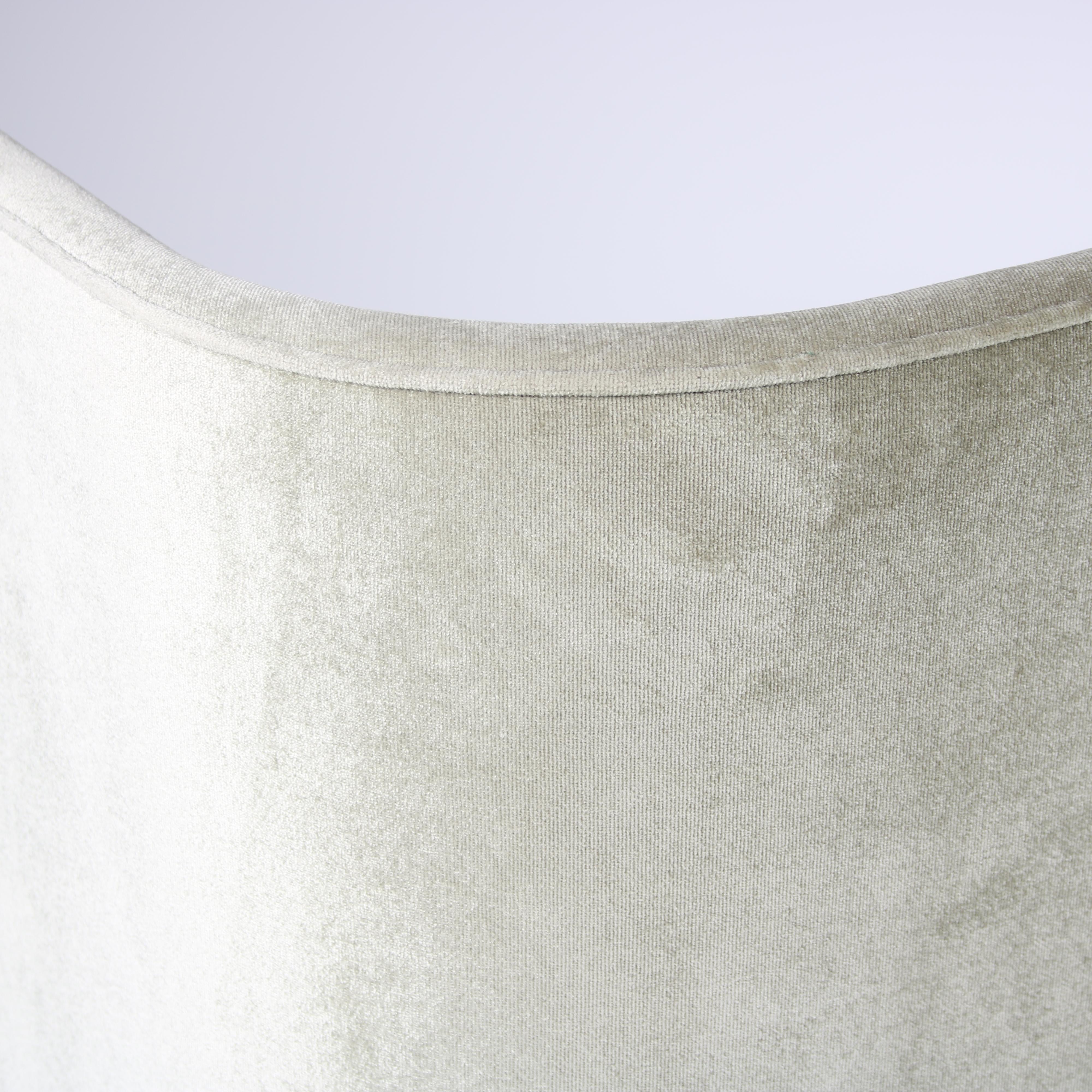 “AJ5” Sofa by Arne Jacobsen and Flemming Lassen for &Tradition, Denmark 2020 For Sale 9