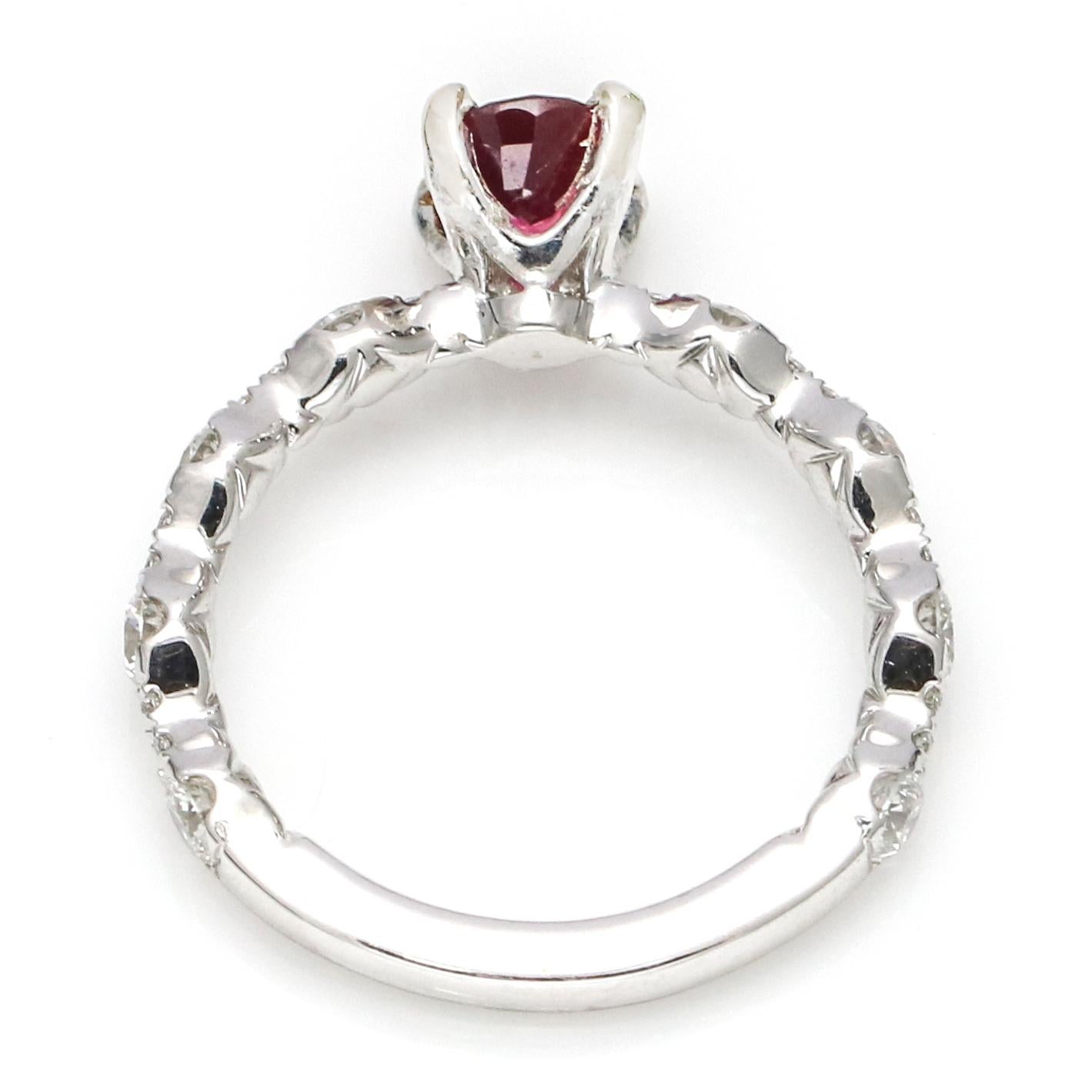 A. Jaffe 1.87 Carat 14 Karat White Gold Ruby Diamond Engagement Ring In Good Condition For Sale In Fort Lauderdale, FL