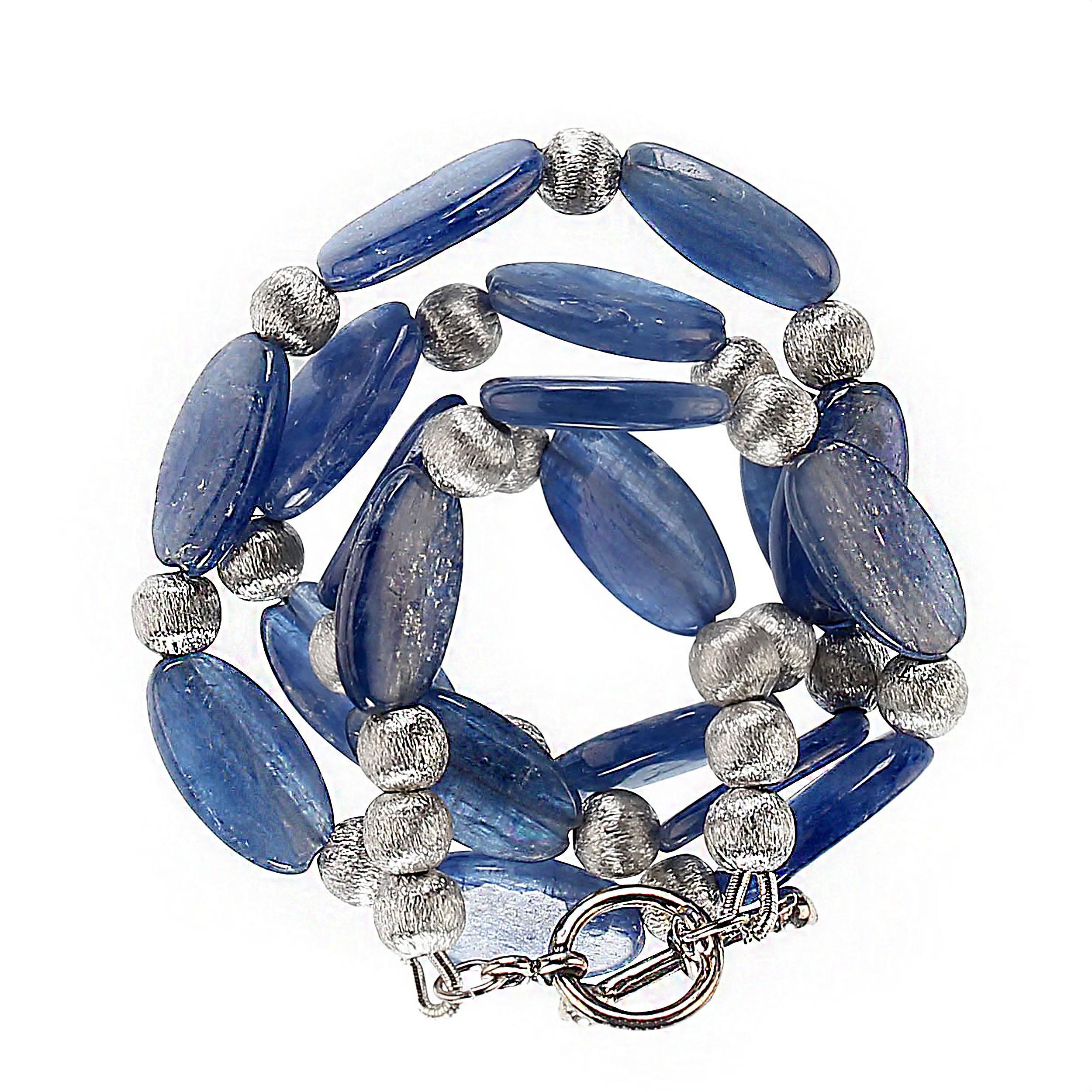 AJD 15 Inch Choker of Blue Oval Kyanite and silver beads     Perfect Gift In New Condition For Sale In Raleigh, NC