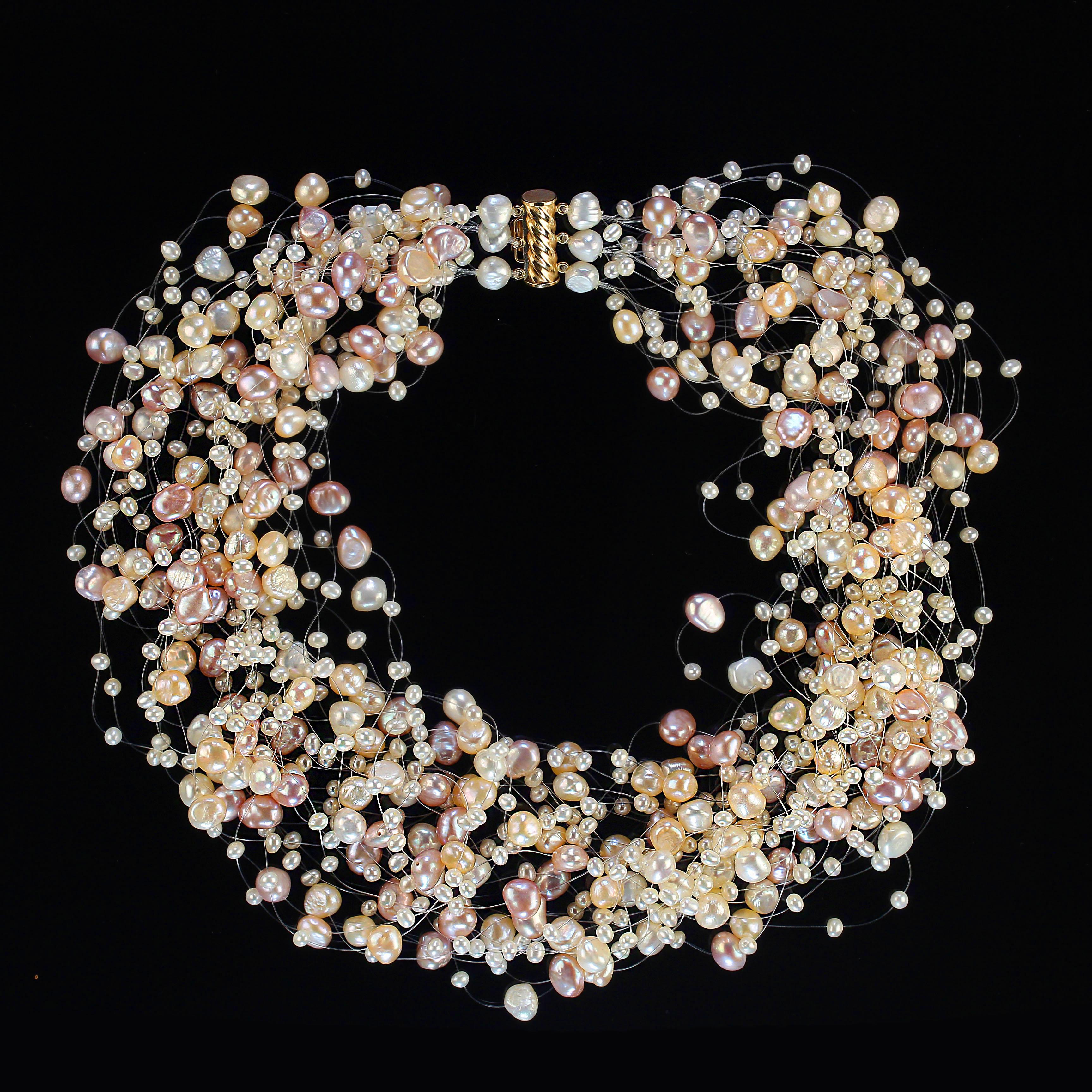 Artisan AJD Collier de perles flottantes ou d'illusion de 15 pouces avec fermoir en or 14 carats  en vente