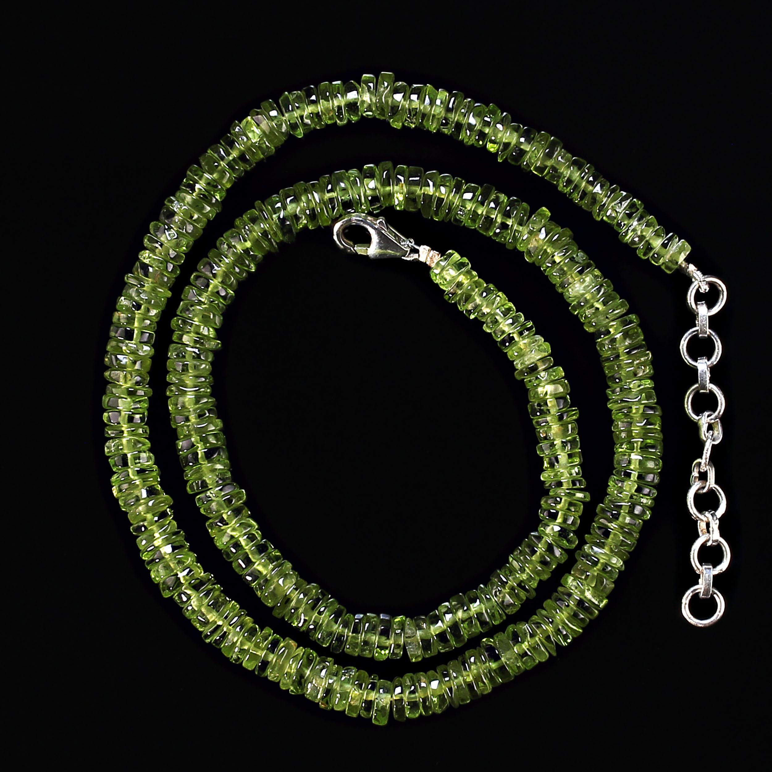 AJD 16 Inch Polished Peridot Rondelles Choker necklace  Perfect Gift! In New Condition For Sale In Raleigh, NC