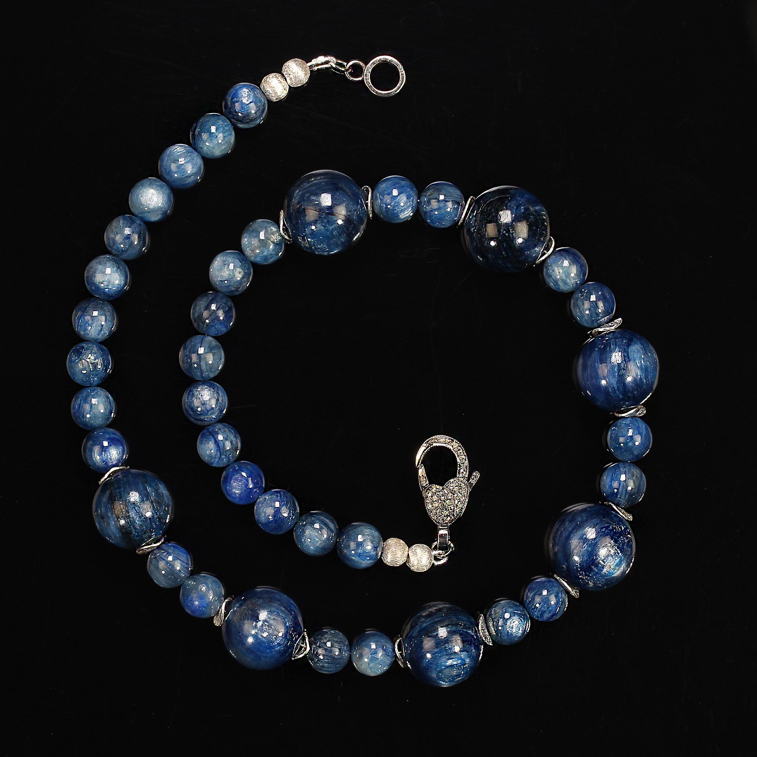 AJD 17 Zoll glänzend blau Kyanit Halskette perfektes Geschenk (Kunsthandwerker*in) im Angebot