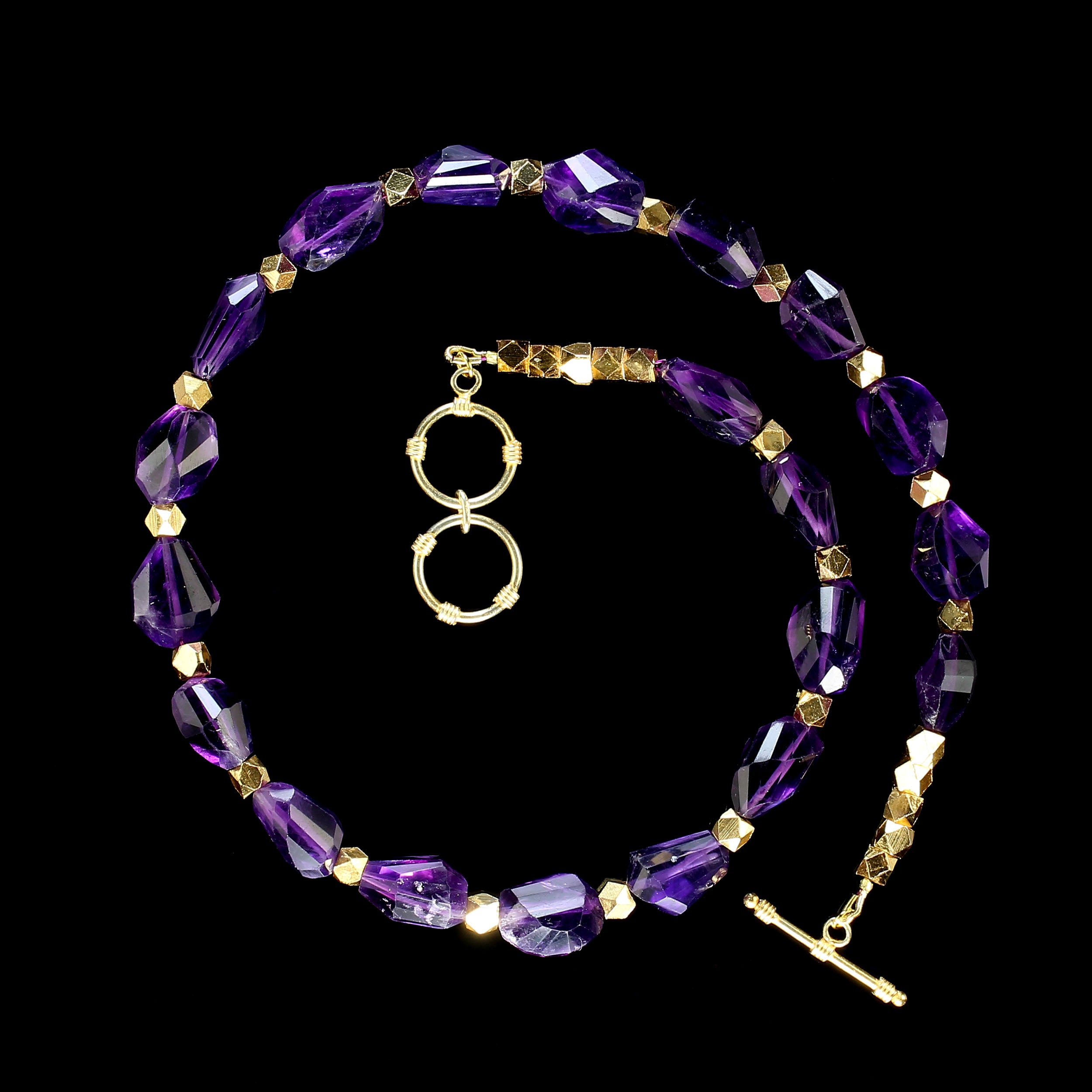 Perle AJD  Collier d'améthystes hautement polies de 18 pouces avec accents dorés en vente