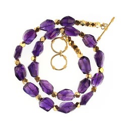 AJD  18 Zoll Amethyst hochglanzpolierte Chunks mit goldfarbenen Akzenten Halskette