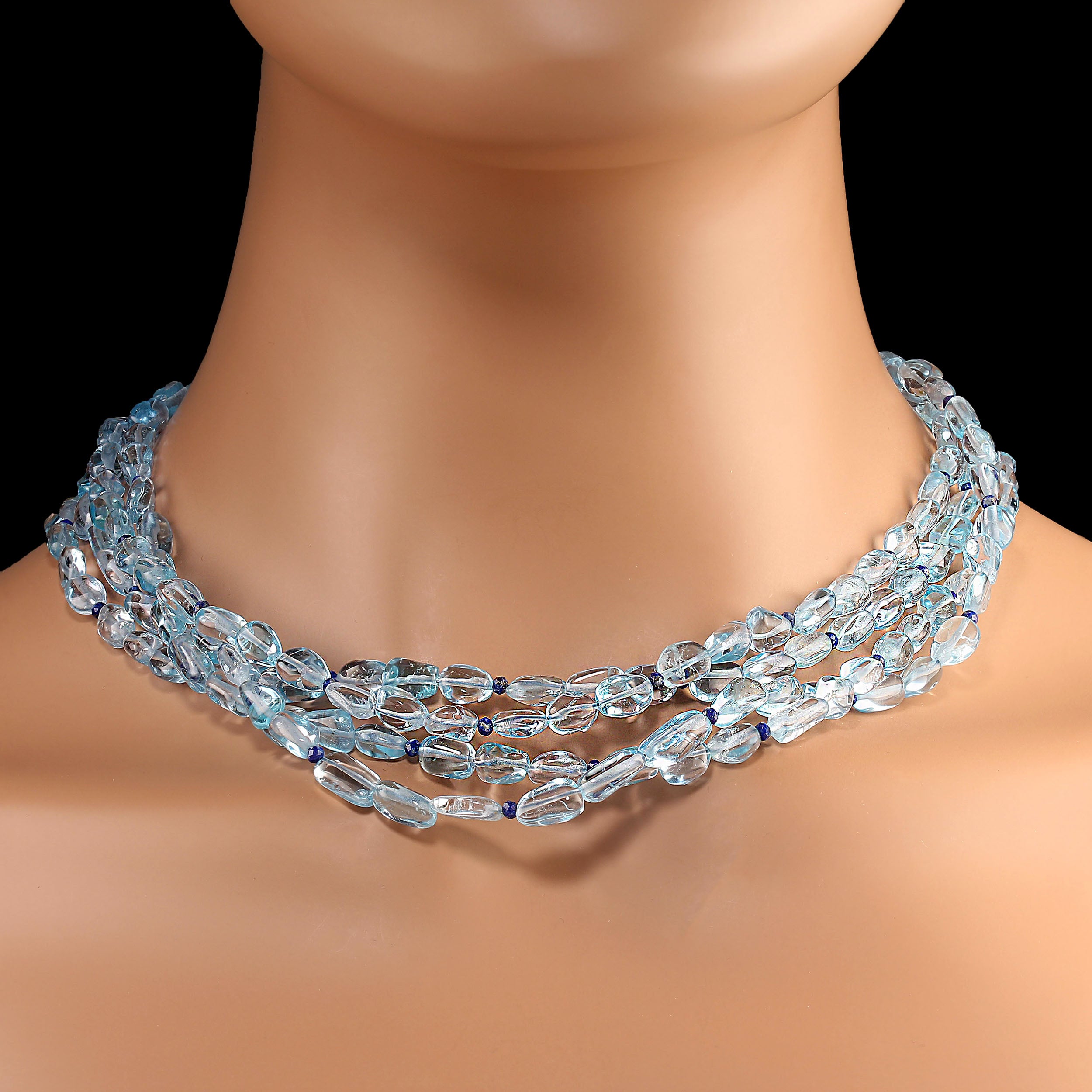 AJD 18 Zoll Faszinierender blauer Topas Nugget Vierstrang-Halskette im Angebot