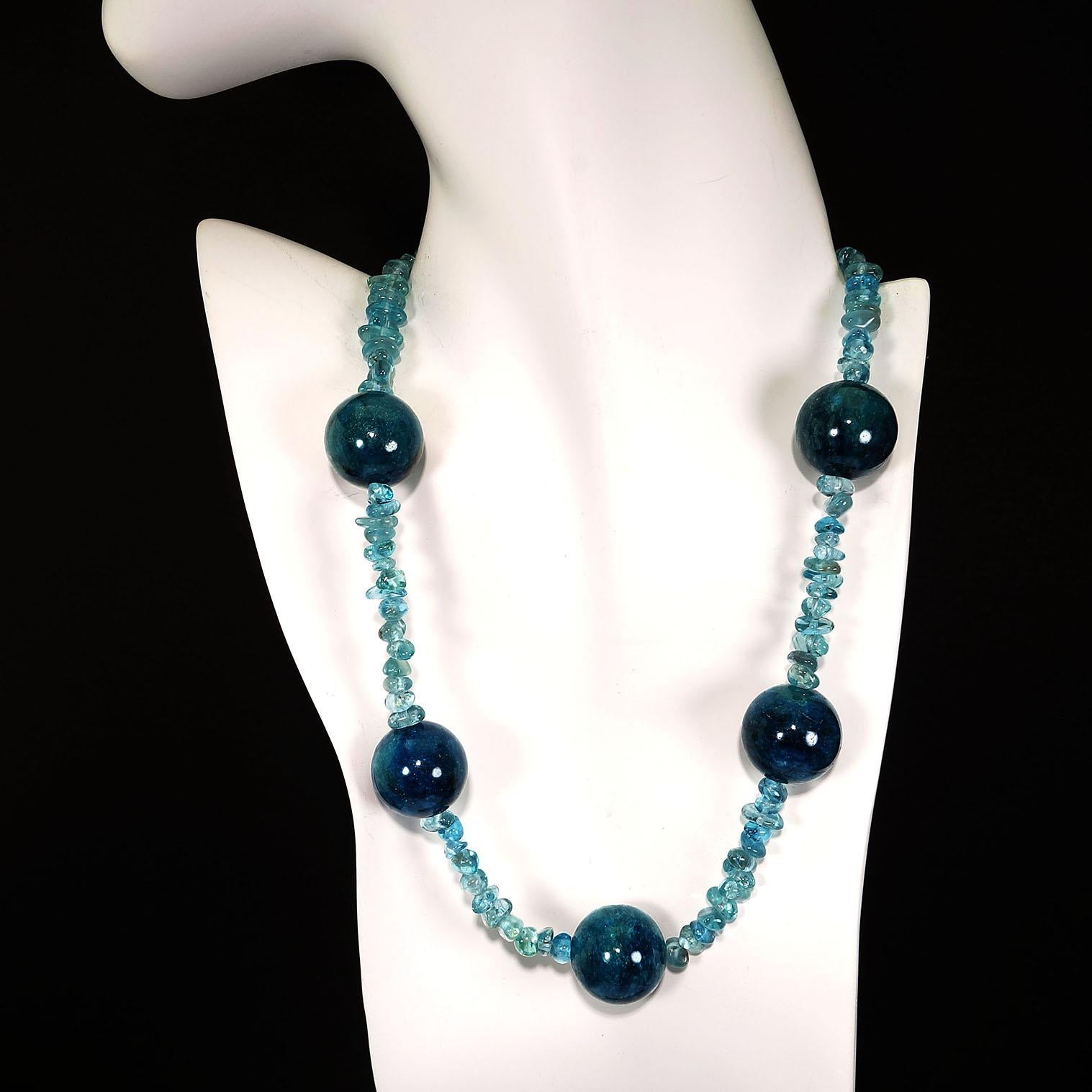 teal color necklace