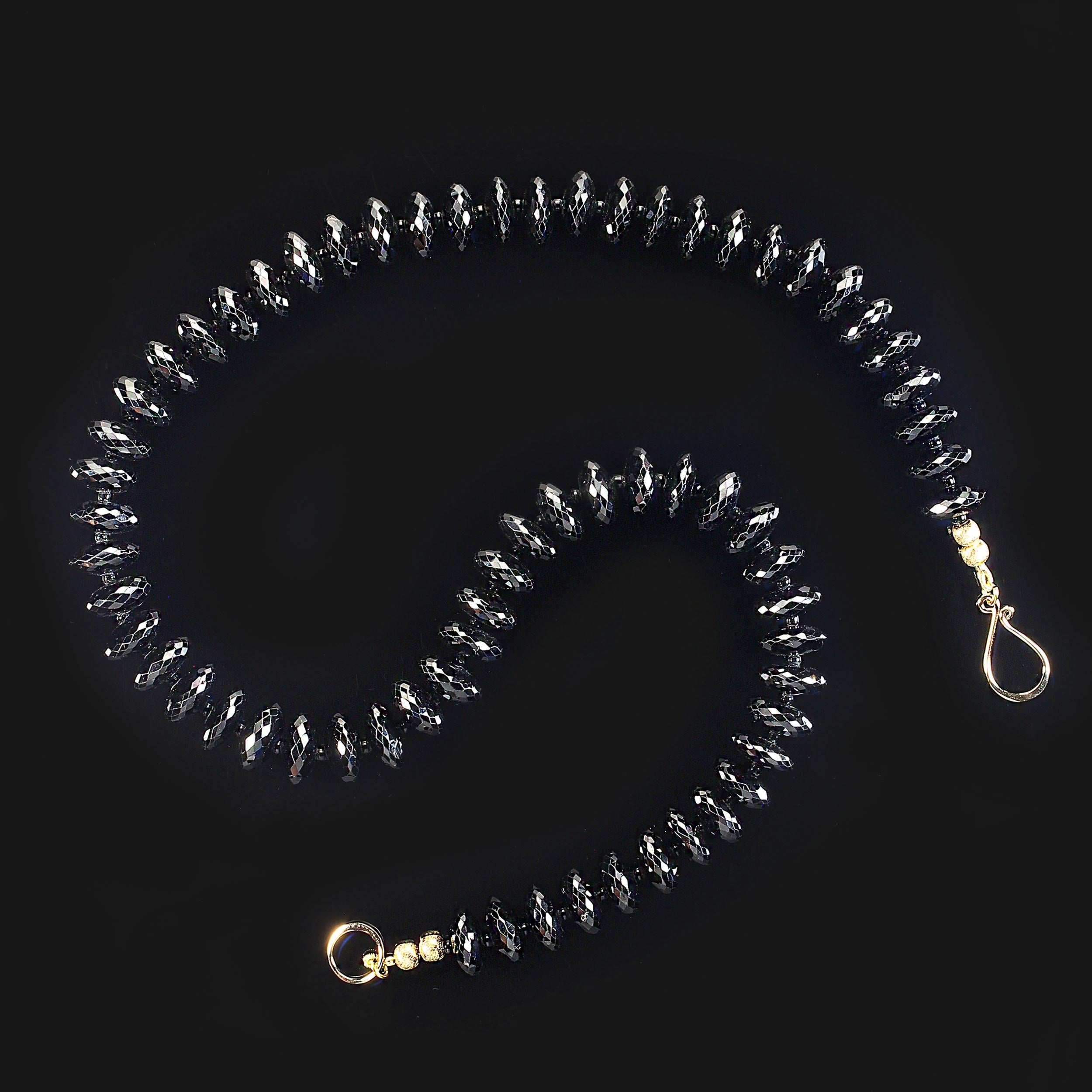 Halskette, AJD 18 Zoll, funkelnde facettierte schwarze Turmalin-Halskette  (Perle) im Angebot