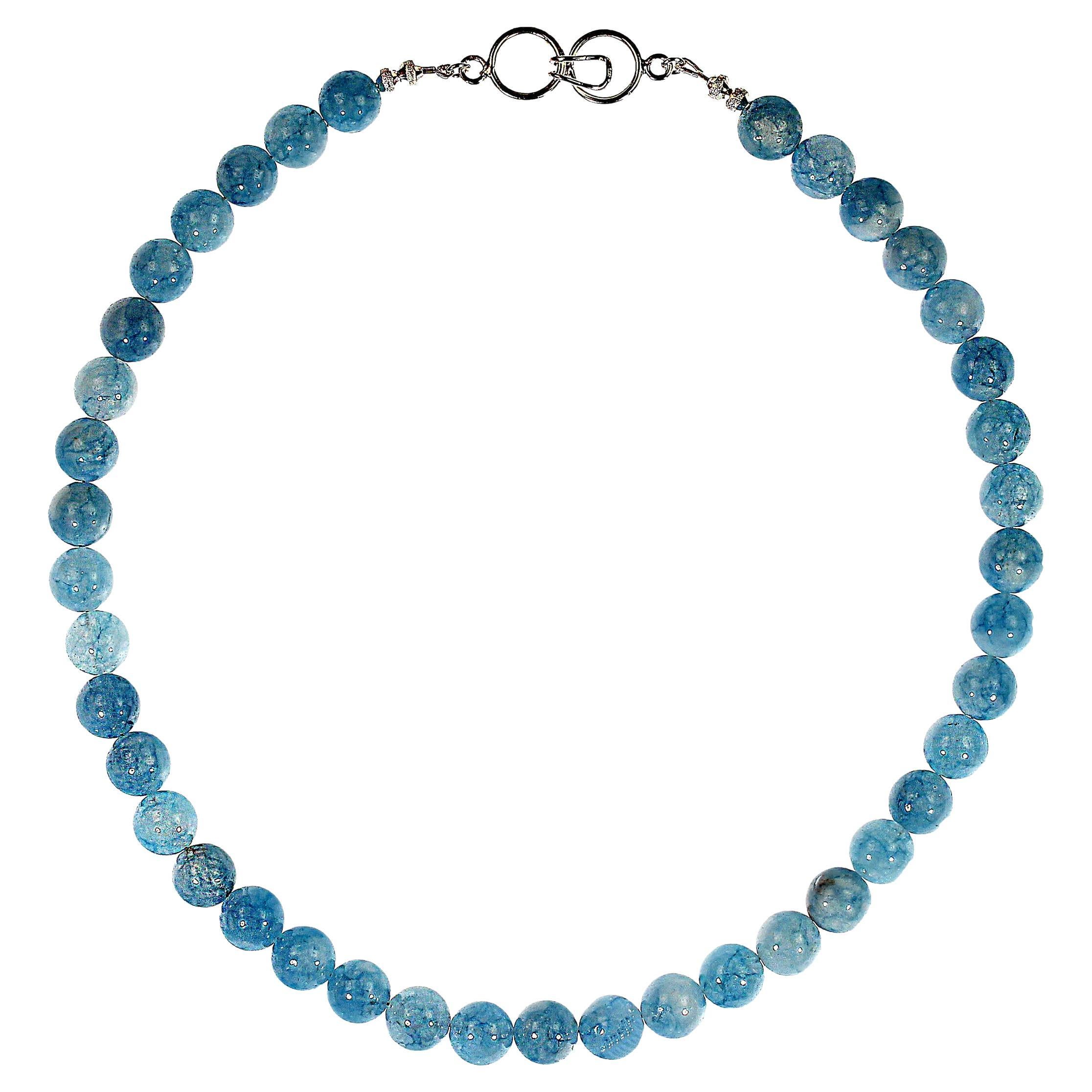 Artigiano AJD Collana da 18 pollici di acquamarina blu traslucida altamente lucidata in vendita