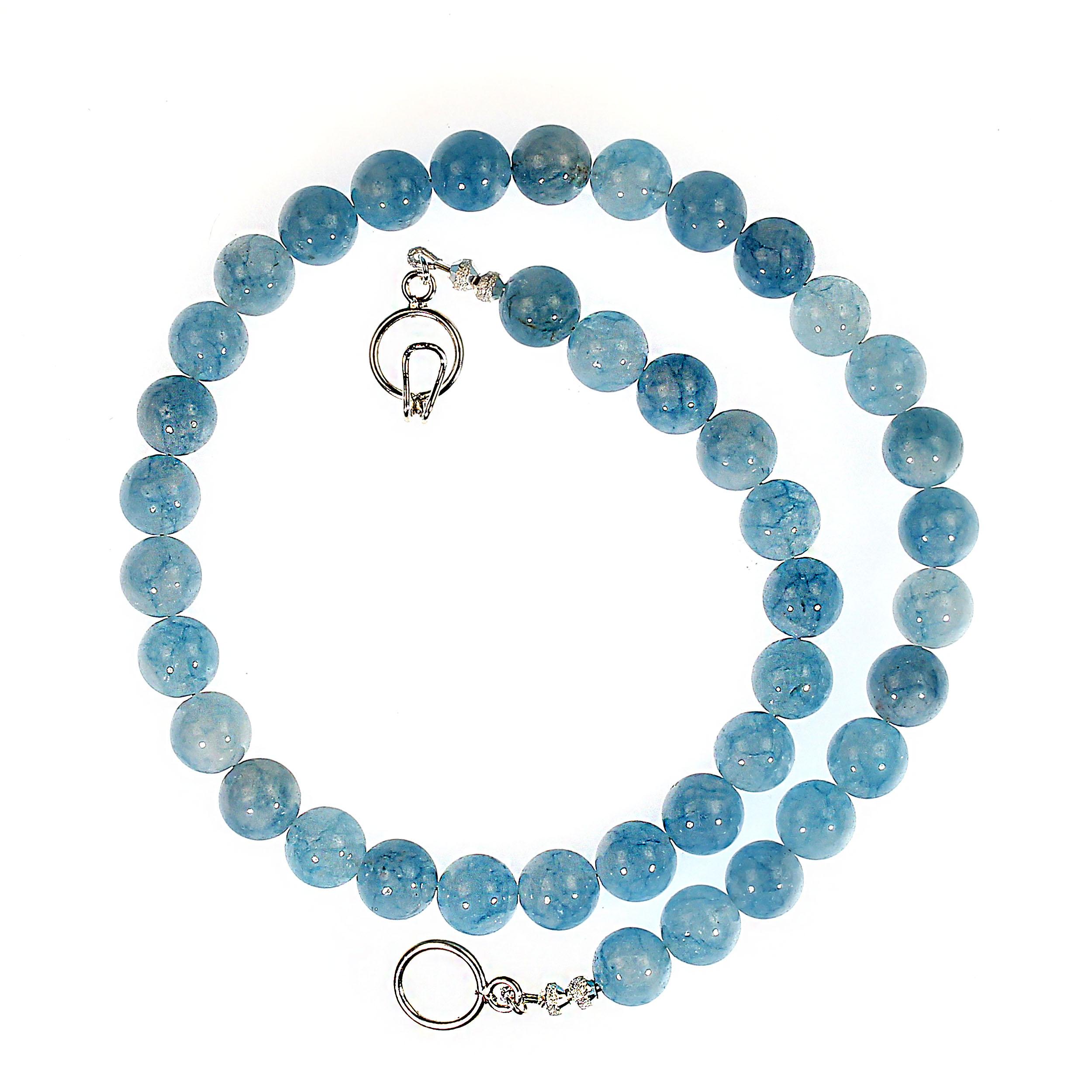 da uomo o donna AJD Collana da 18 pollici di acquamarina blu traslucida altamente lucidata in vendita