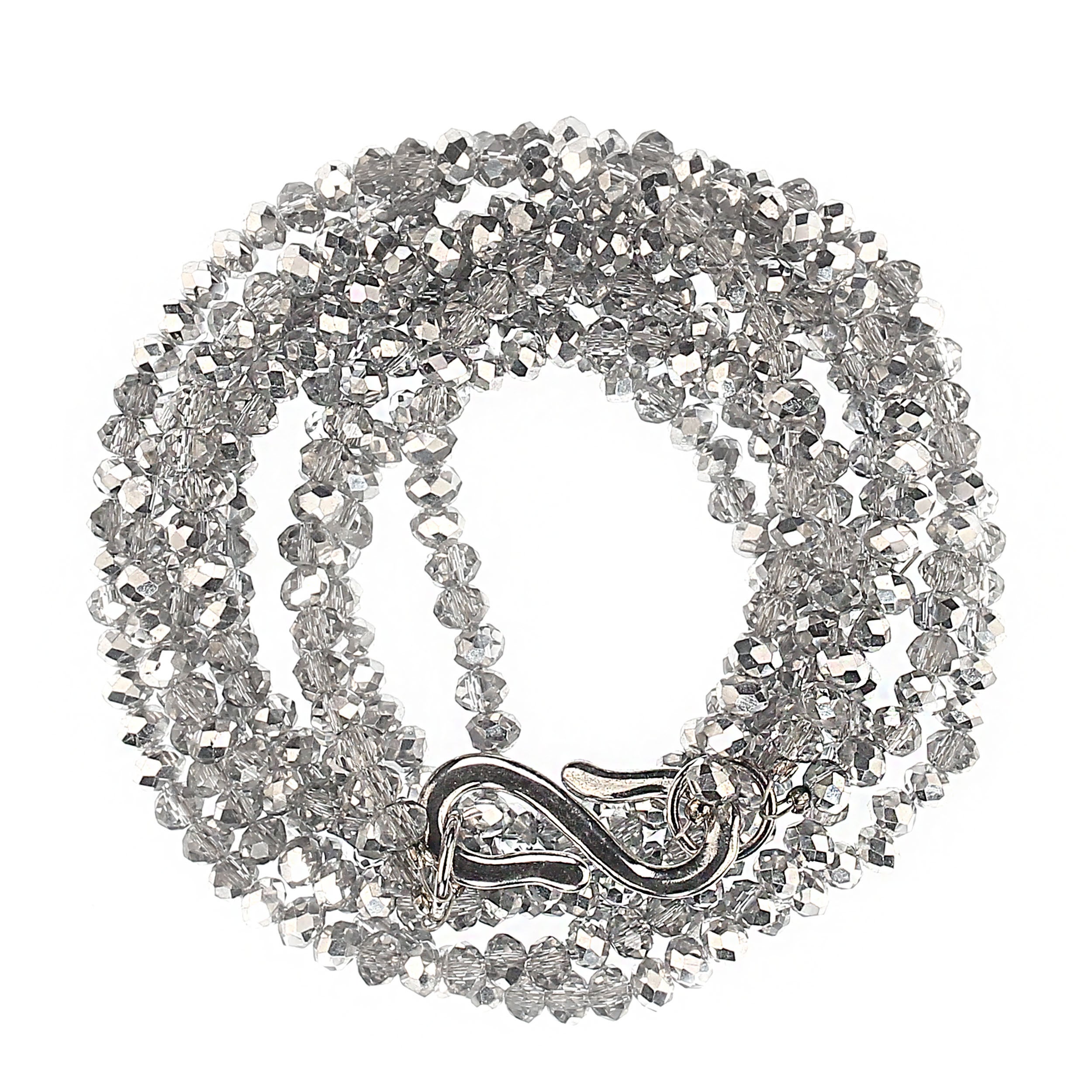 Collier éblouissant de 18 pouces à trois brins en cristal argenté - Sparkle and Shine

Ajoutez une touche de glamour à votre look avec ce collier de cristaux argentés de 18 pouces, amusant et élégant ! Dotée de trois brins scintillants de cristaux