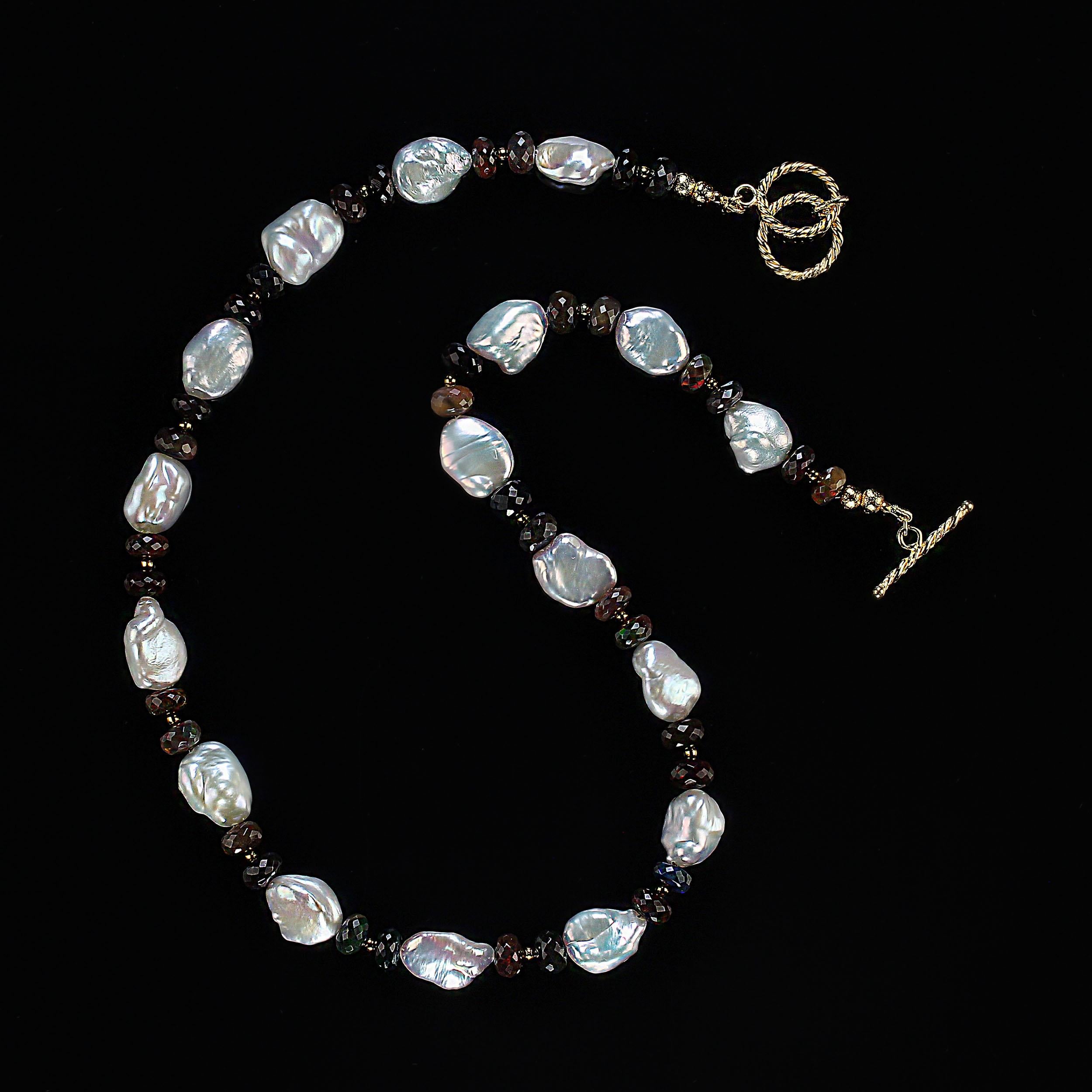 Artisan AJD Collier d'opales noires et de perles Keshi blanches de 19 pouces