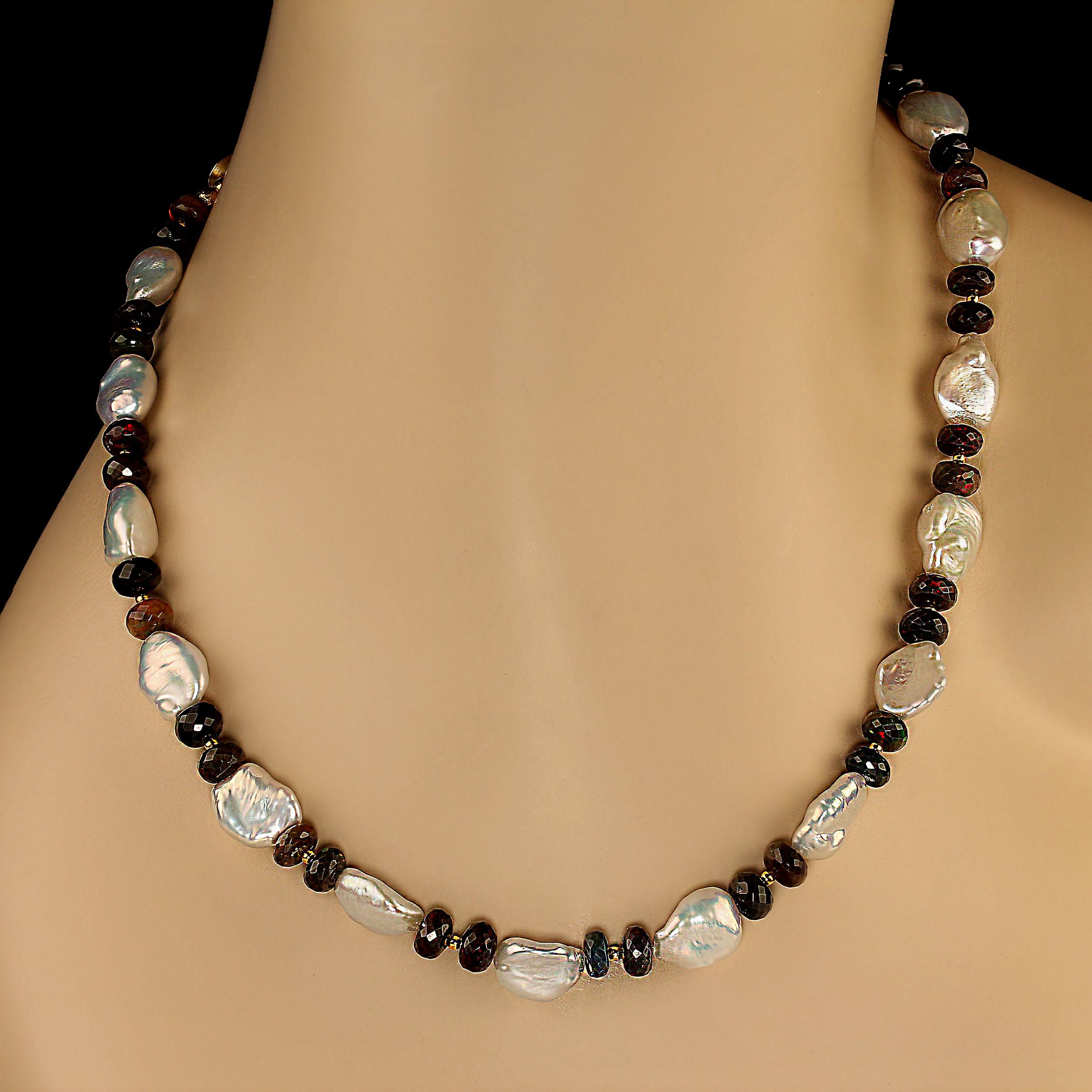 Perle AJD Collier d'opales noires et de perles Keshi blanches de 19 pouces