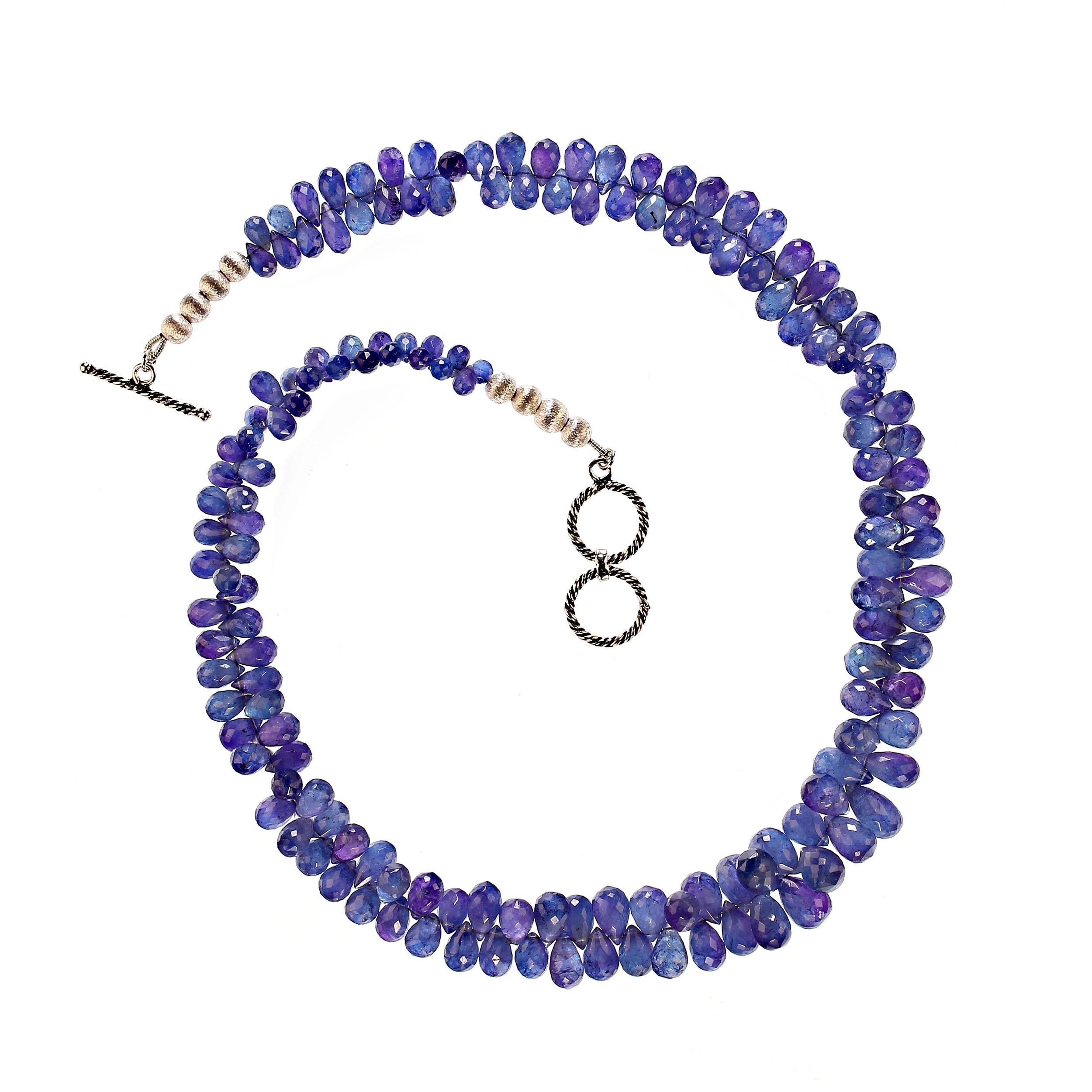 Abgestufte Tansanit-Halskette, AJD 19 Zoll, durchscheinende blau-lila Briolettes, Tansanit für Damen oder Herren im Angebot