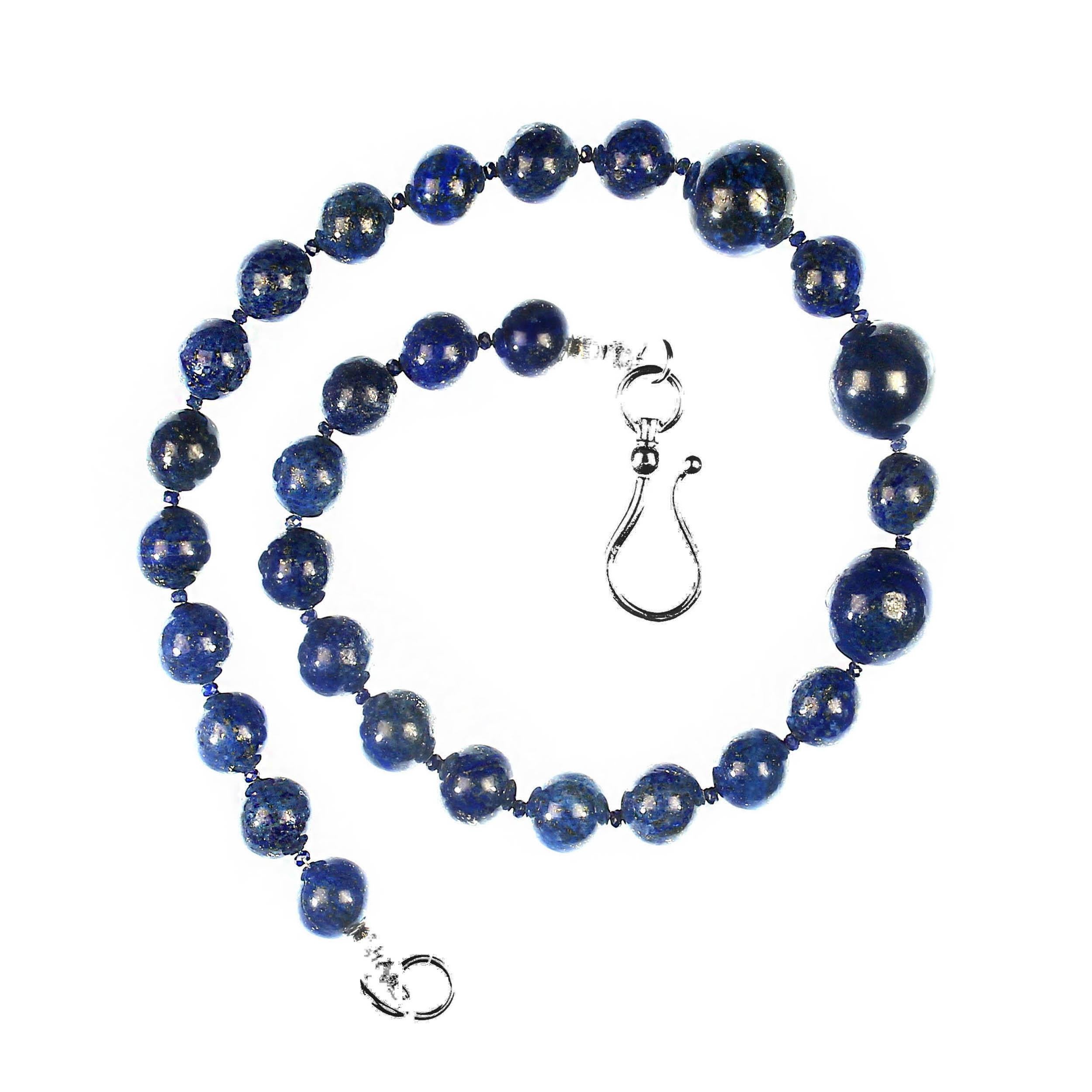 Collana di lapislazzuli da 19 pollici

Questa collana di lapislazzuli da 19 pollici è un pezzo intramontabile, realizzato con perline lisce e rotonde in una ricca tonalità di blu profondo. Ciascuna perla è naturalmente arricchita da scaglie di