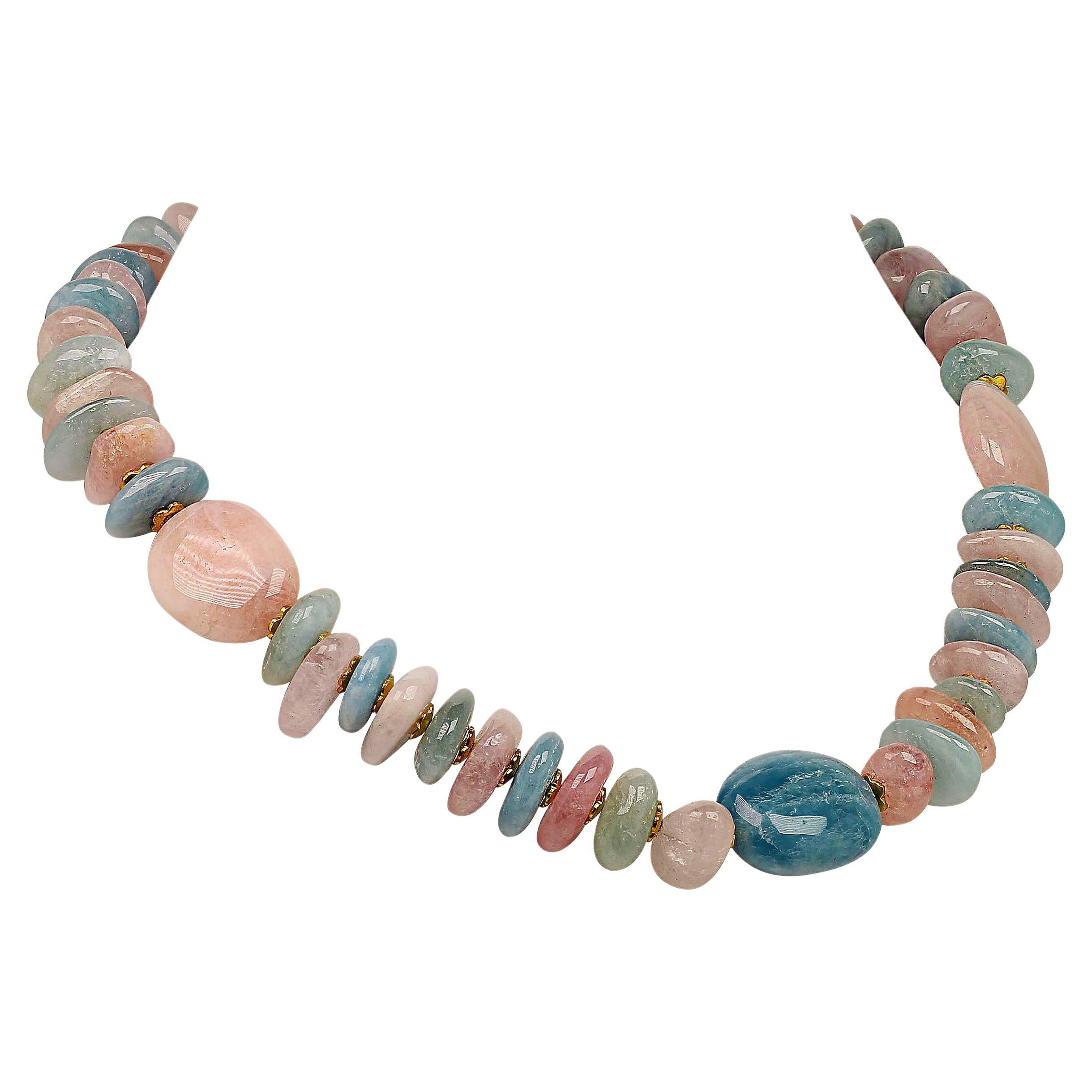 Halskette aus rosa und blauem Beryll mit 19 Zoll polierten Nuggets, März Geburtsstein von JD im Angebot