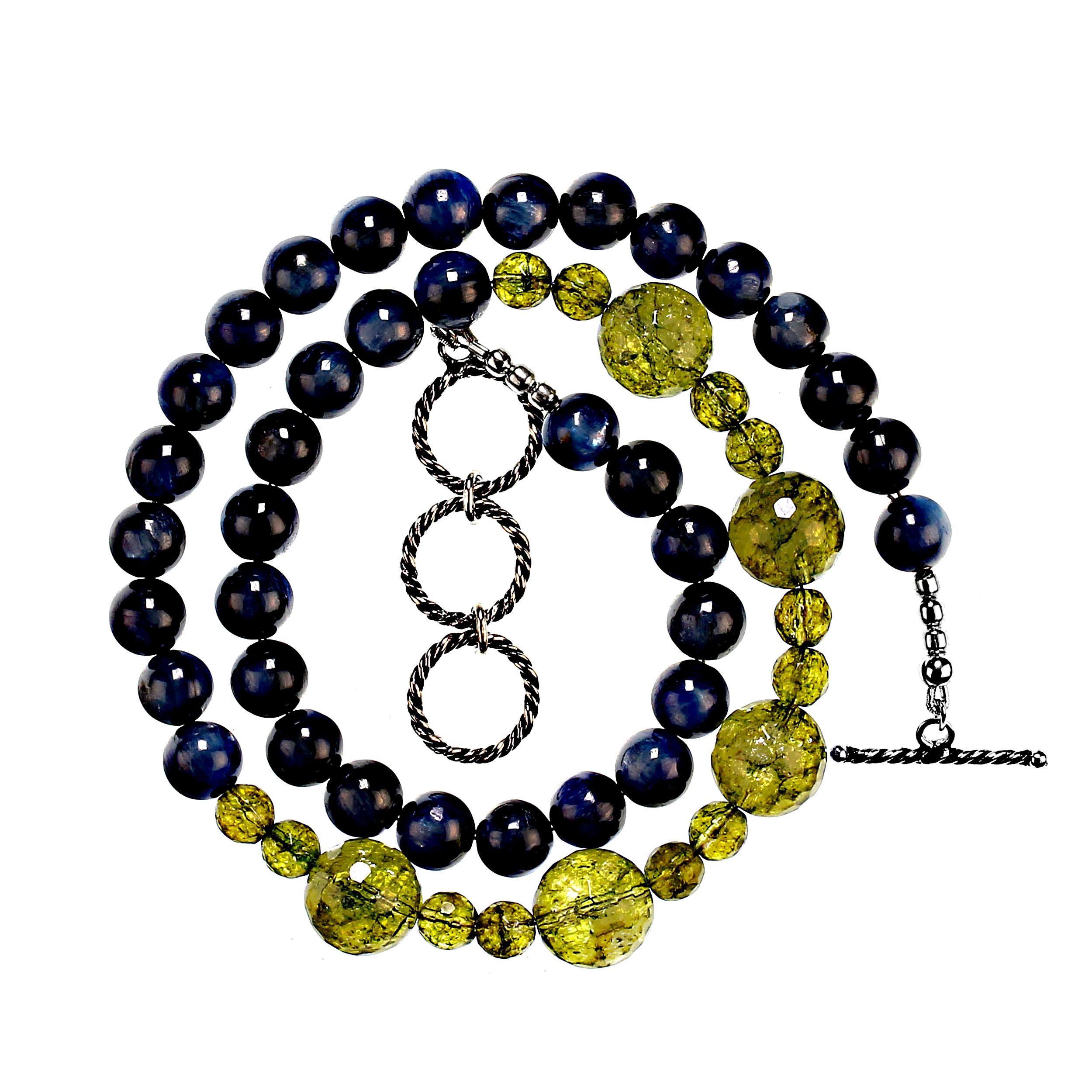AJD Collana unica di peridoto e kianite da 19 pollici, perfetta per l'inverno  Un grande regalo! in vendita 2