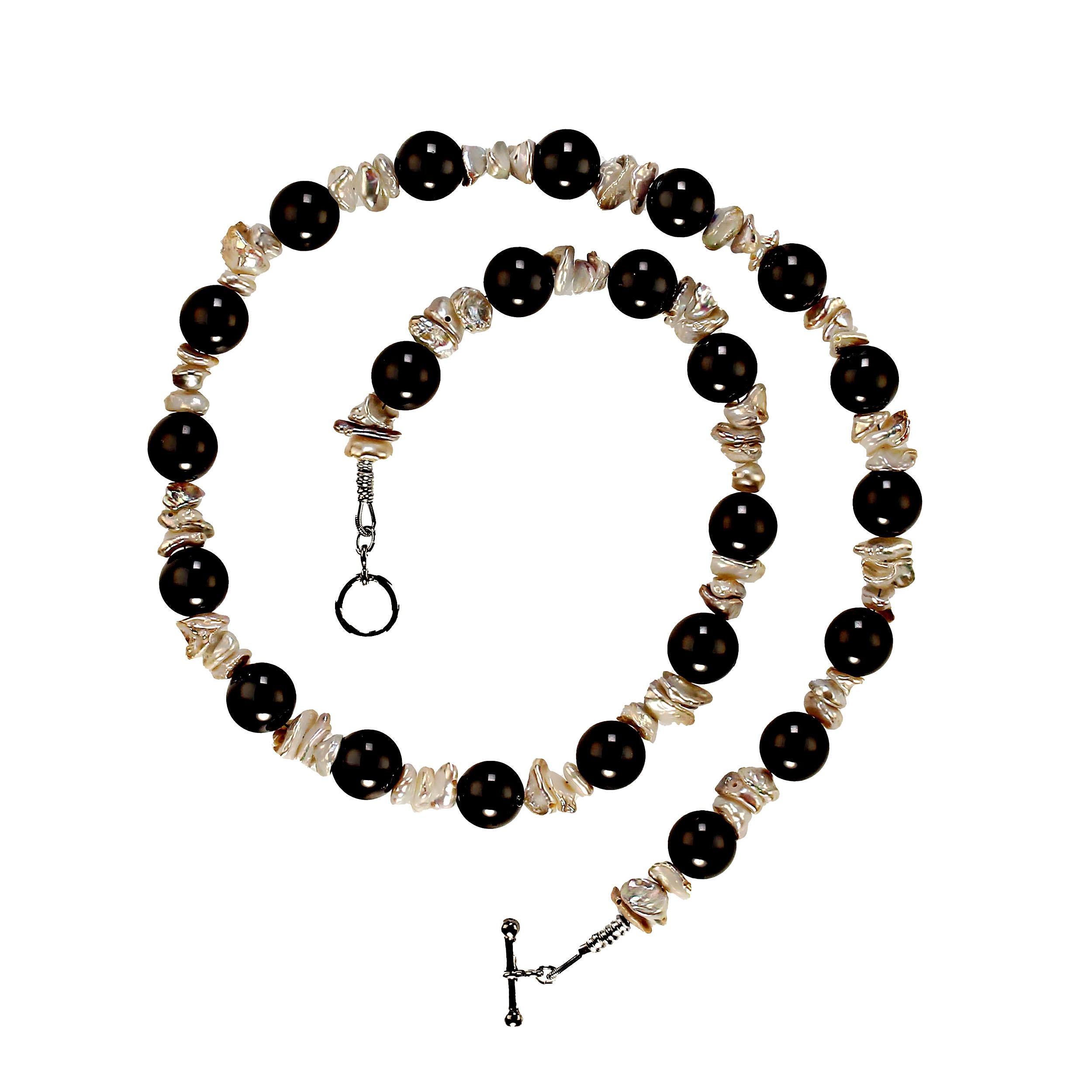 Bead AJD 20 Inch Gray Iridescent Biwa Pearl and Black Onyx necklace Great Gift! For Sale