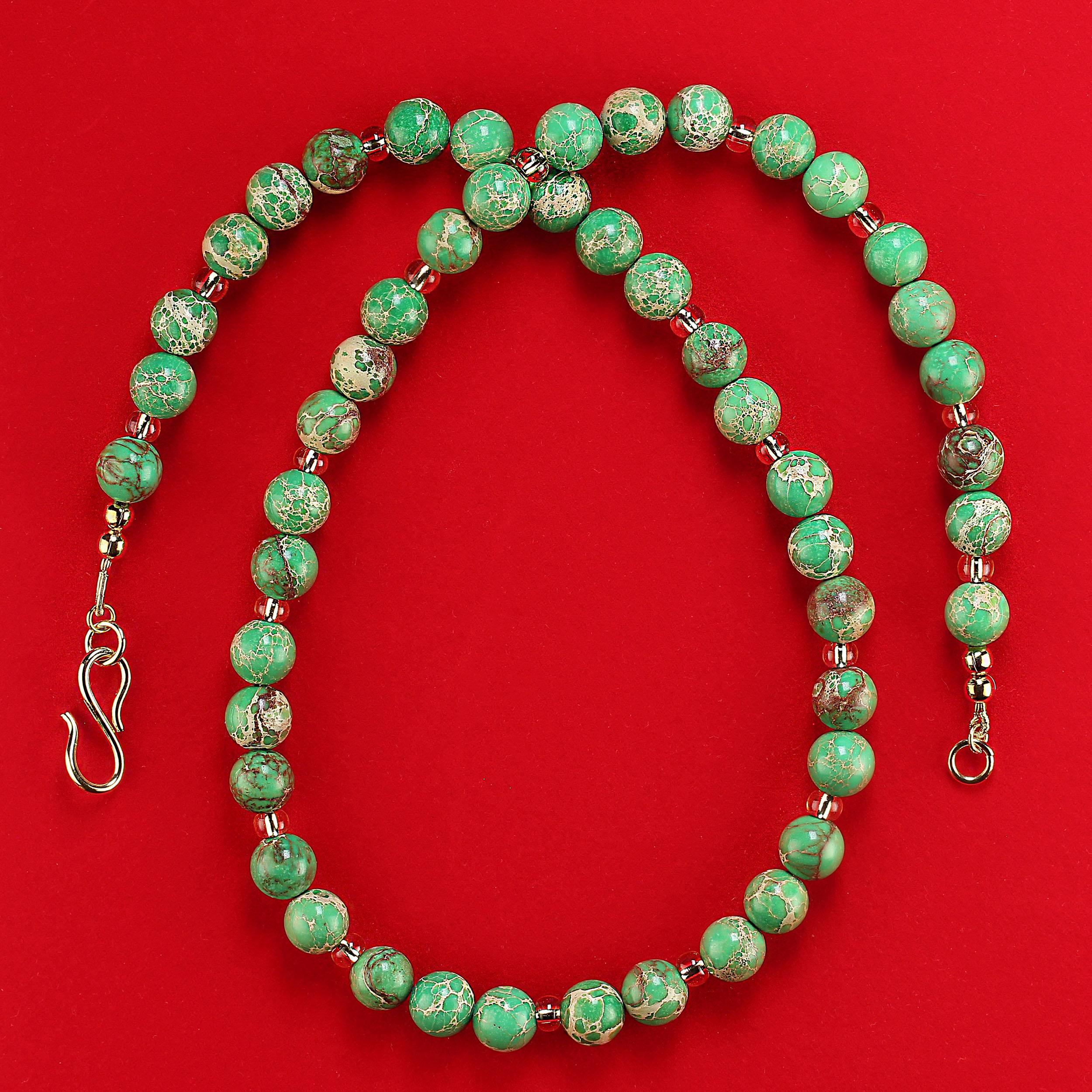 AJD 20-Inch Natural Green Imperial Stone Necklace For Sale 1