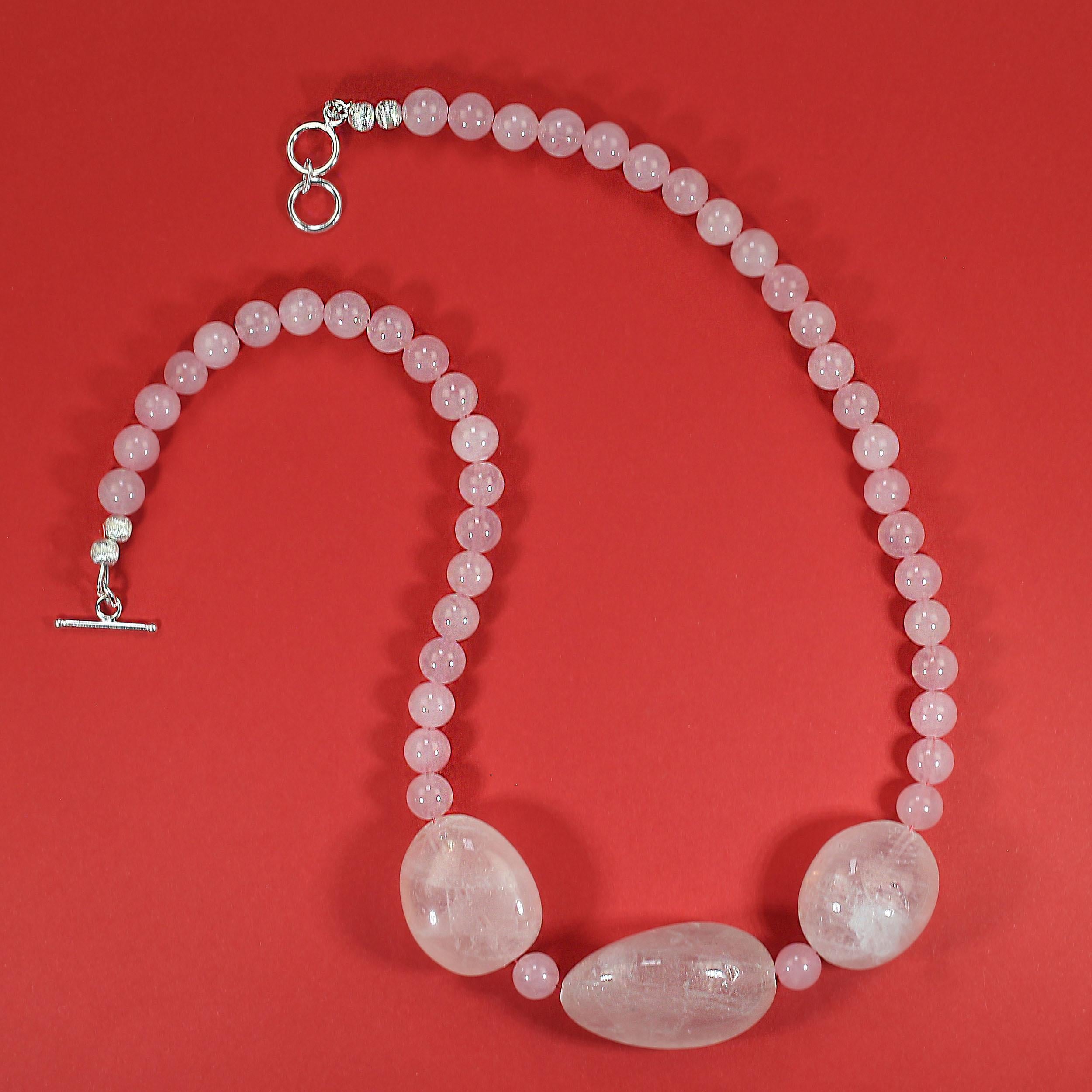AJD Collana di quarzo rosa da 20 pollici con tre splendide gemme di grandi dimensioni a forma libera in vendita 5