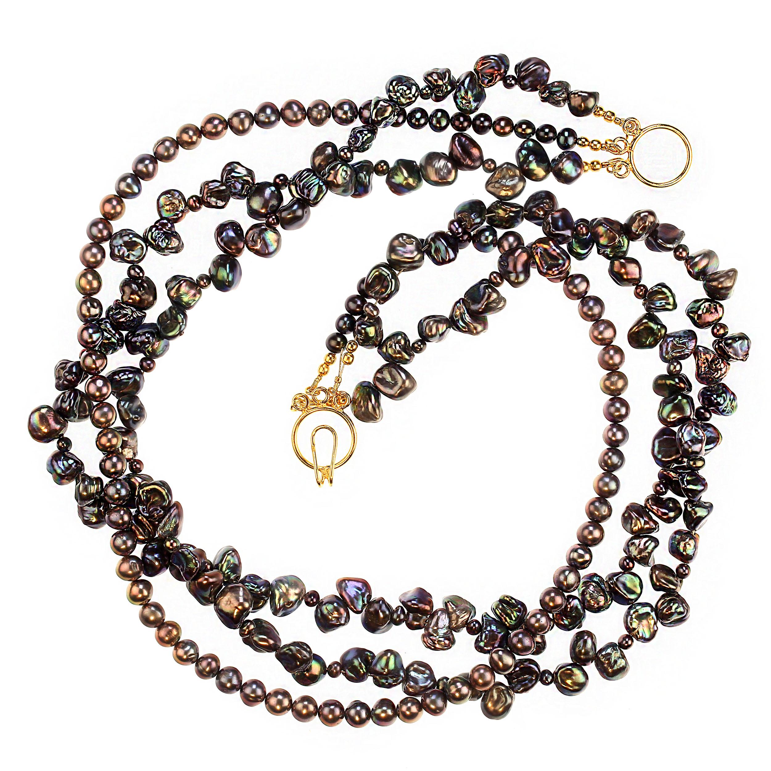 AJD Collier de perles de paon iridescentes à trois rangs de 21 pouces en vente 1