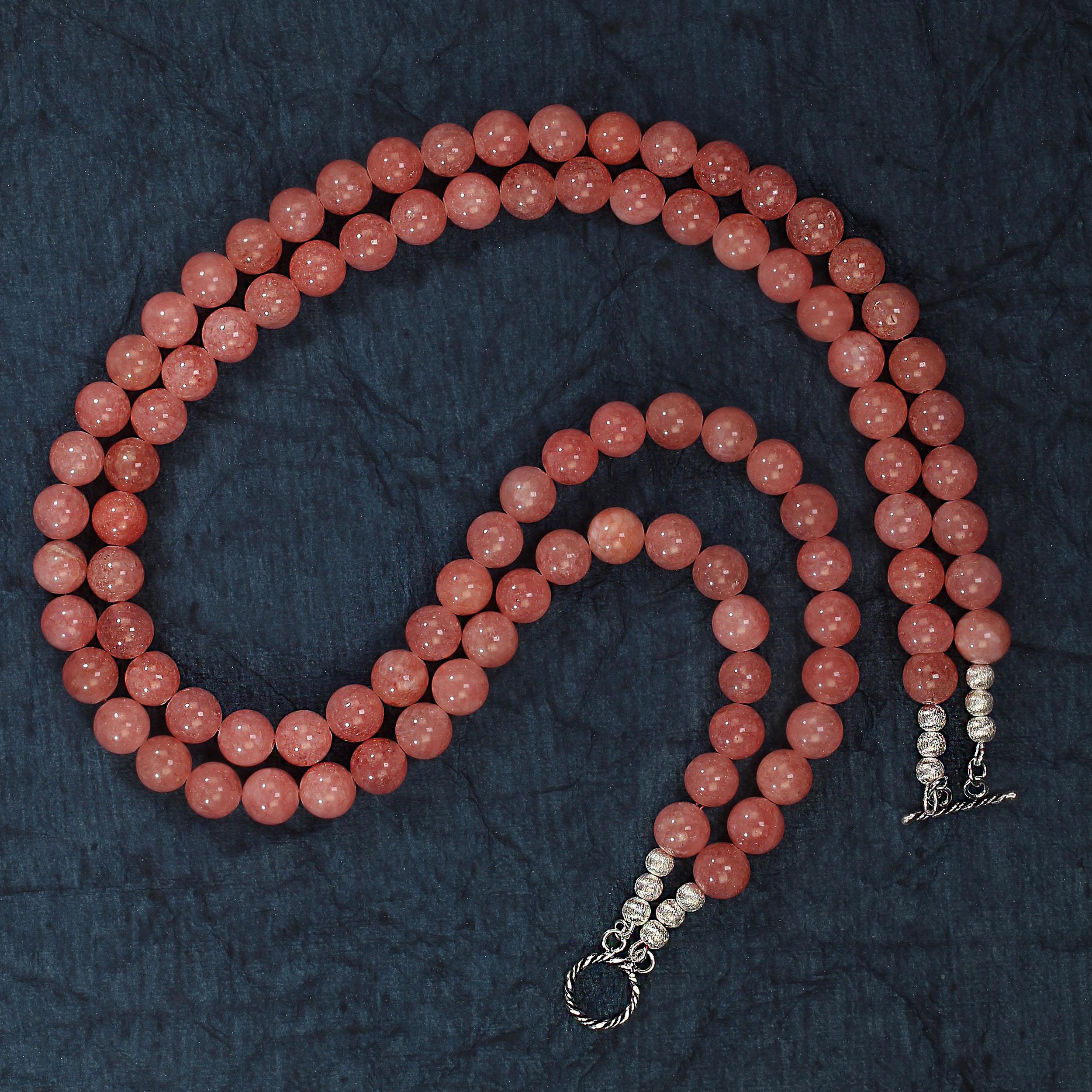 AJD 21 Inch Peachy/Pink Agate Two Strand Perfect Summer Necklace In New Condition For Sale In Raleigh, NC