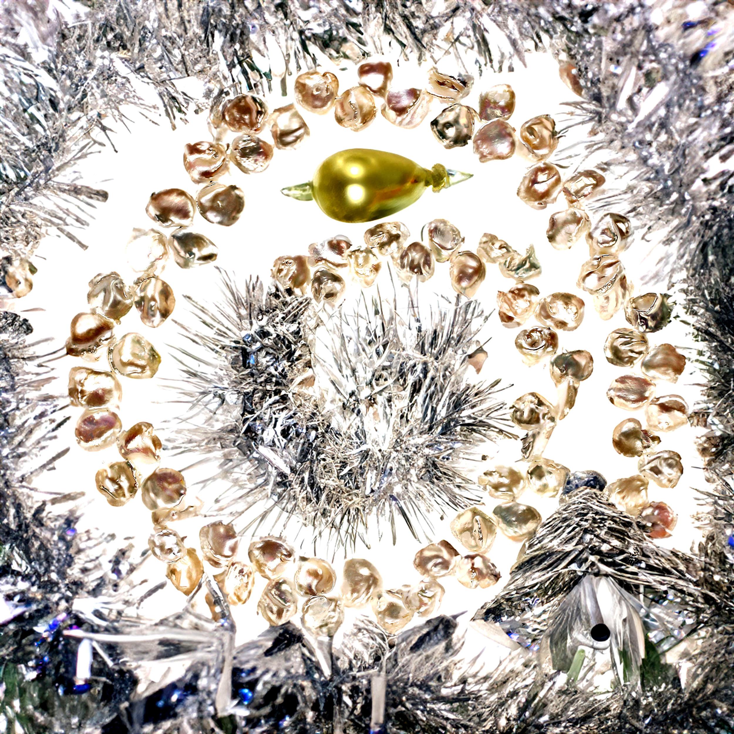 AJD Collana di perle Keshi bianche iridescenti da 23 pollici  Regalo perfetto in vendita 3