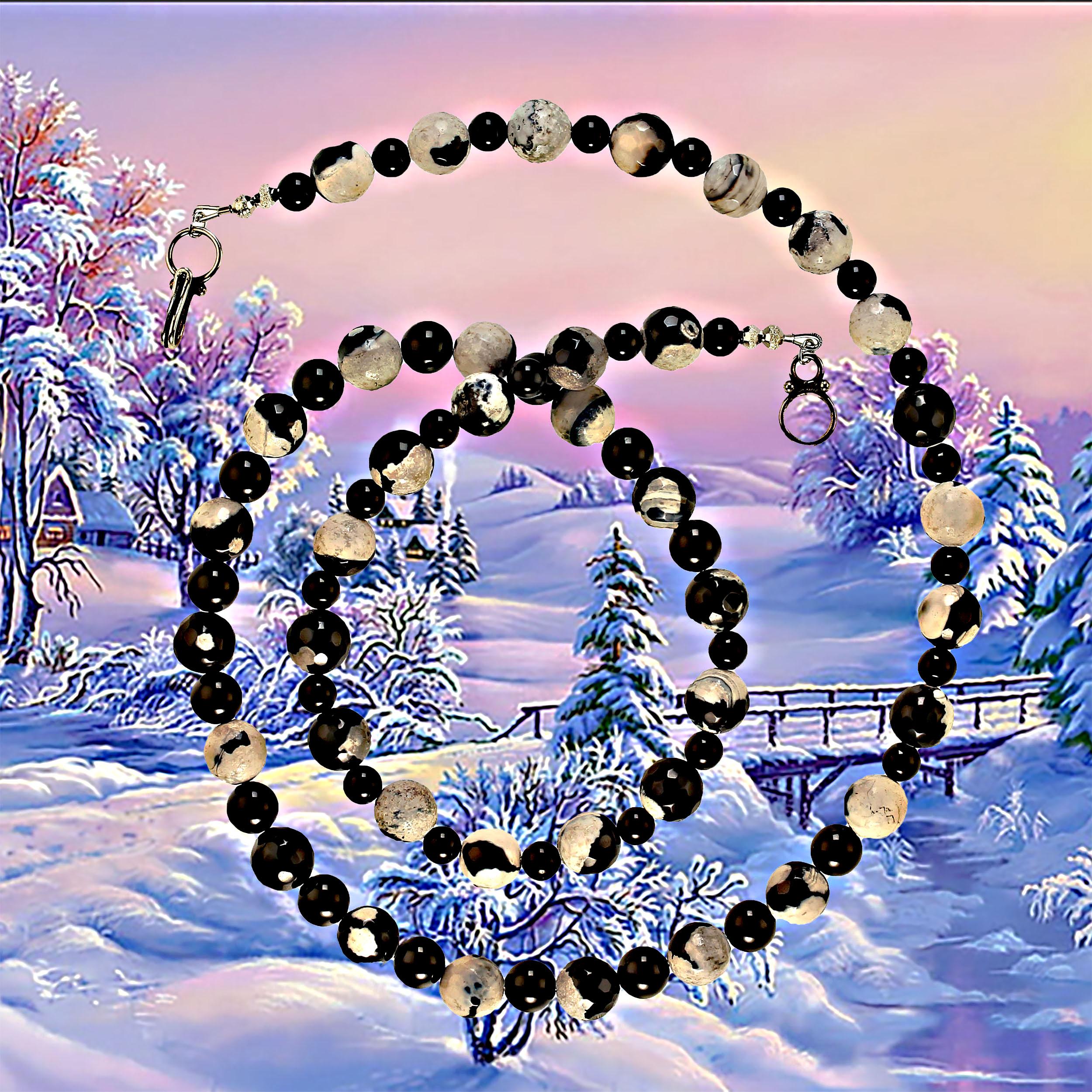 AJD 29 Inch Black and White Fire Agate and Black Onyx necklace   Perfect Gift! For Sale 3