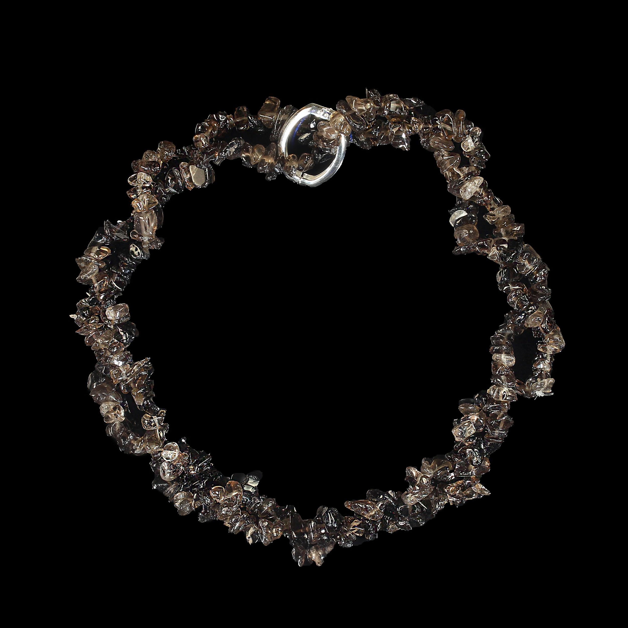 Artigiano AJD 34 Inch Infinity Smoky Quartz Polished Chip Necklace in vendita