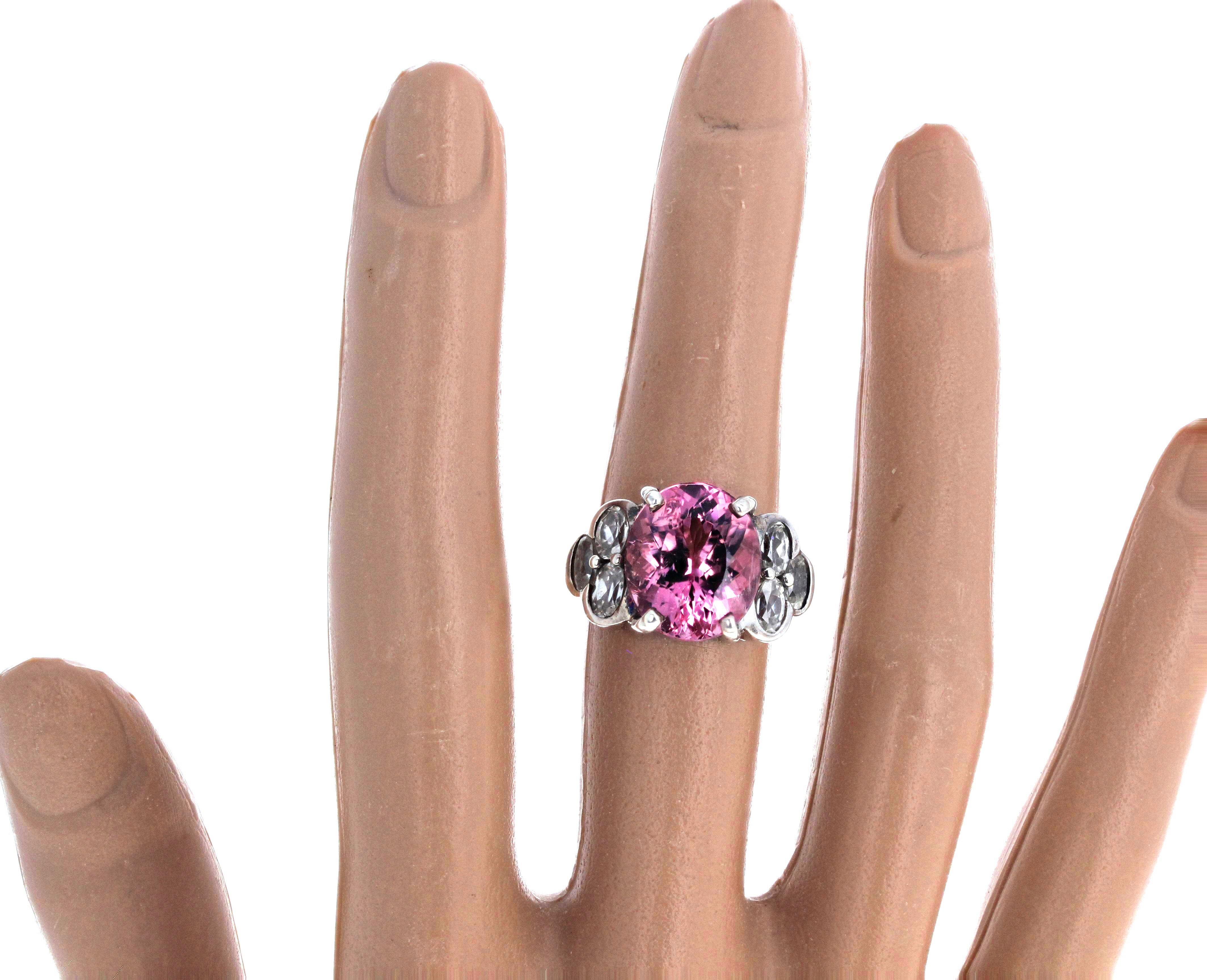 AJD Beautiful 4 Cts Sparkling Pink Tourmaline & Silver Quartz Silver Ring For Sale 2