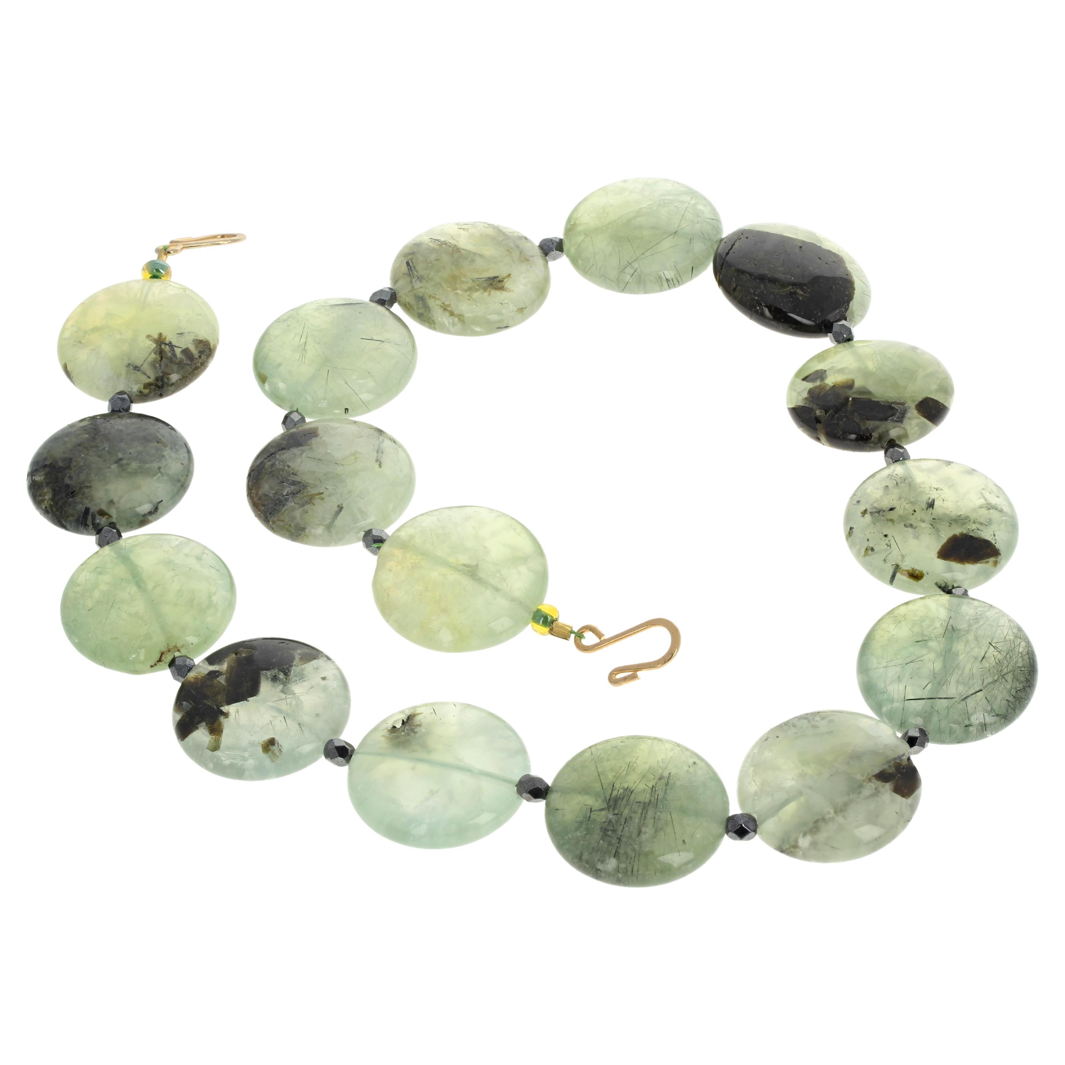 AJD Beautiful Natural Dramatically Artistic Real Prehnite Rondels Necklace For Sale